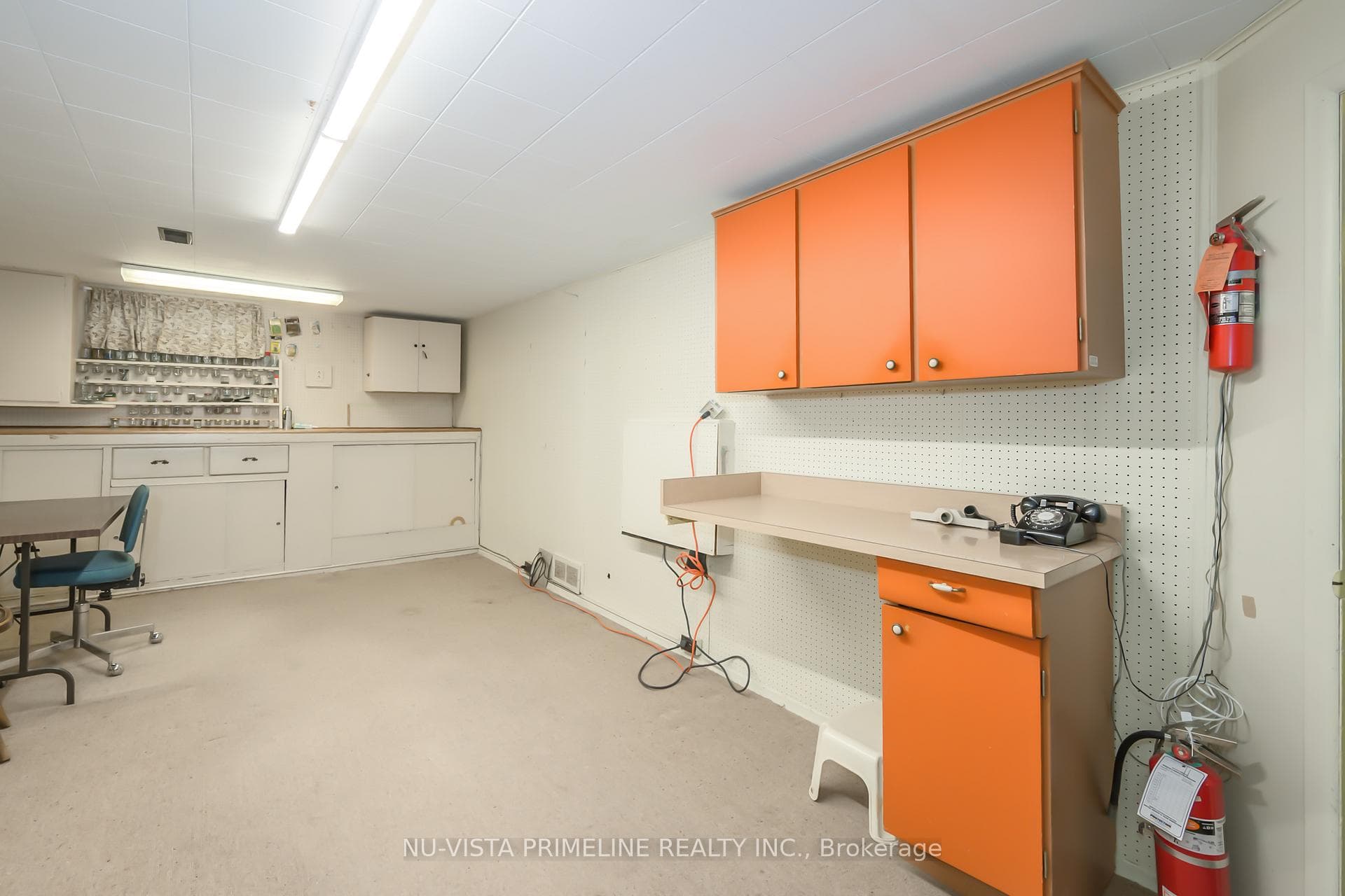 55 Maxwell Crescent photo 39