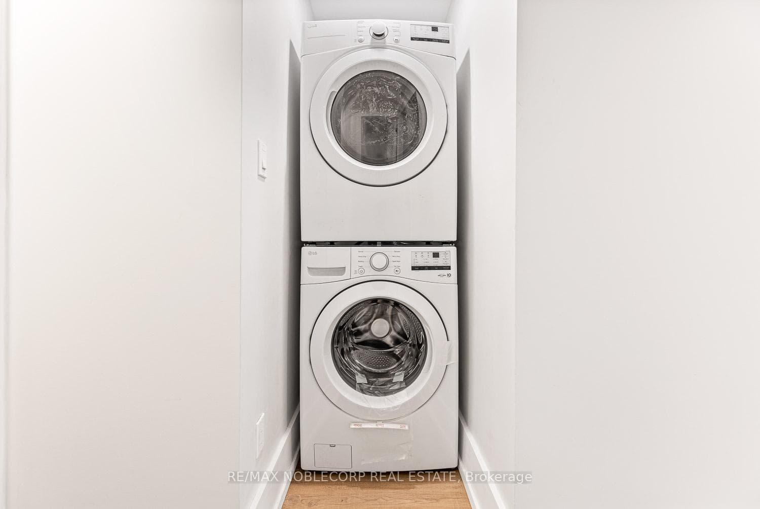 108 Enderby Road Unit 2 photo 8