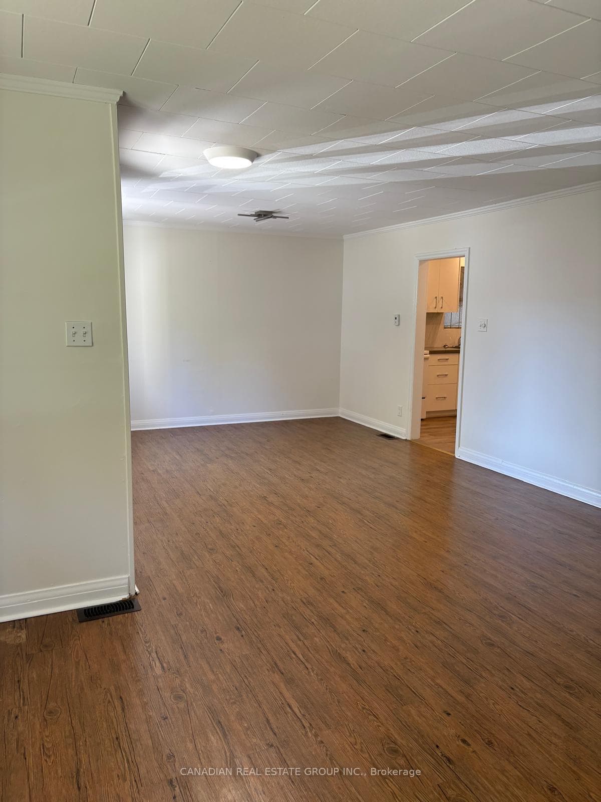759 Lowell Avenue photo 8