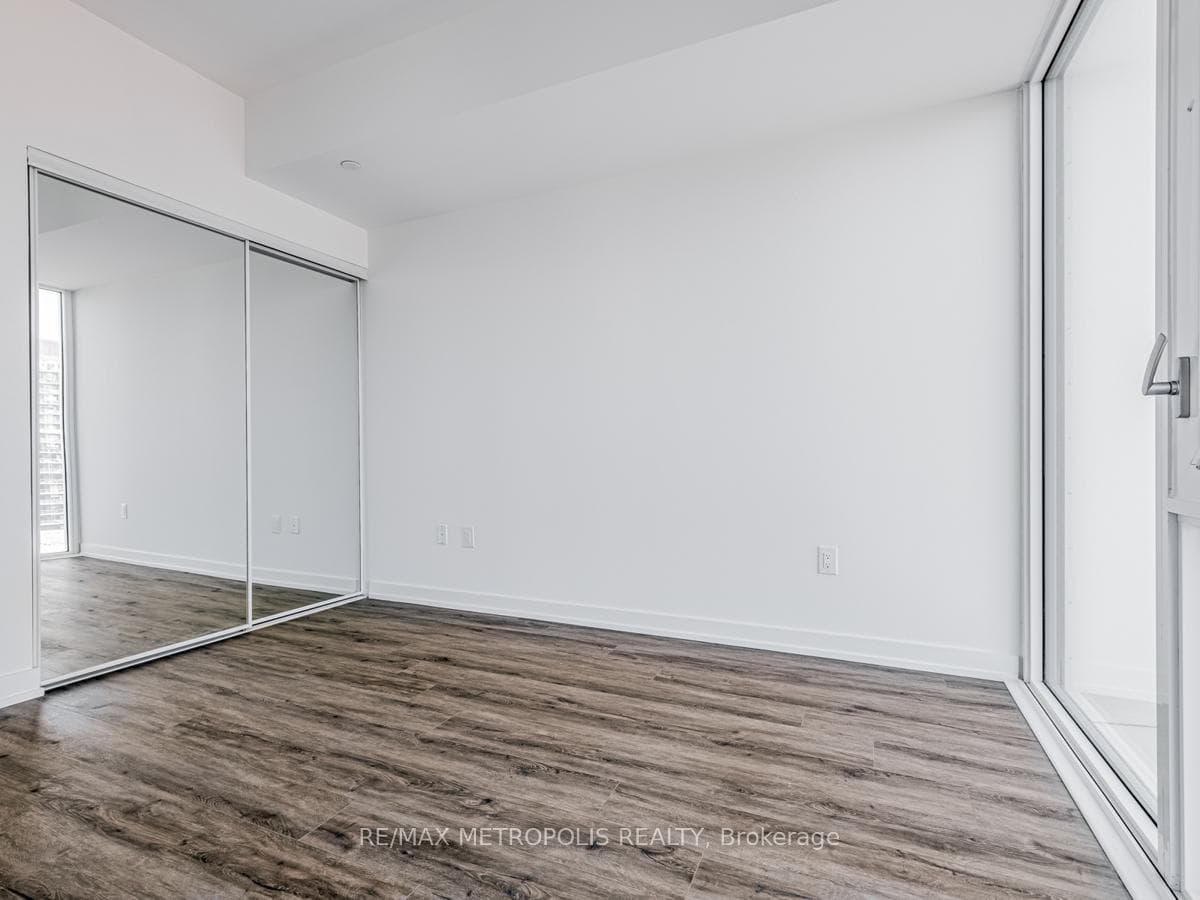 158 Front Street Unit 1508 photo 20