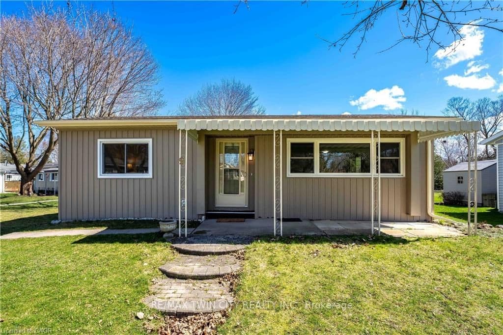 9 SOUTH Boulevard photo 3