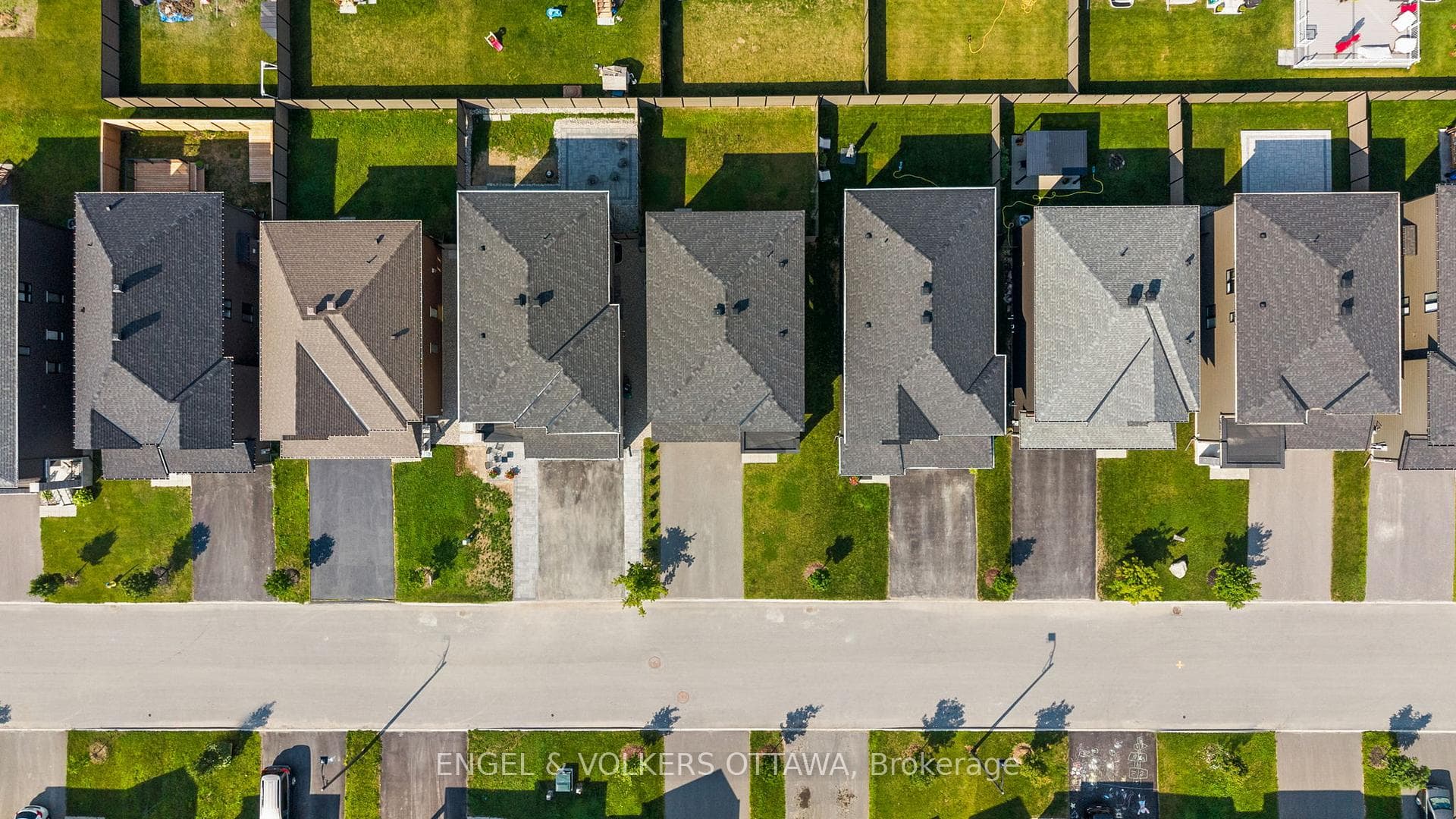 611 Ribbon Street photo 48