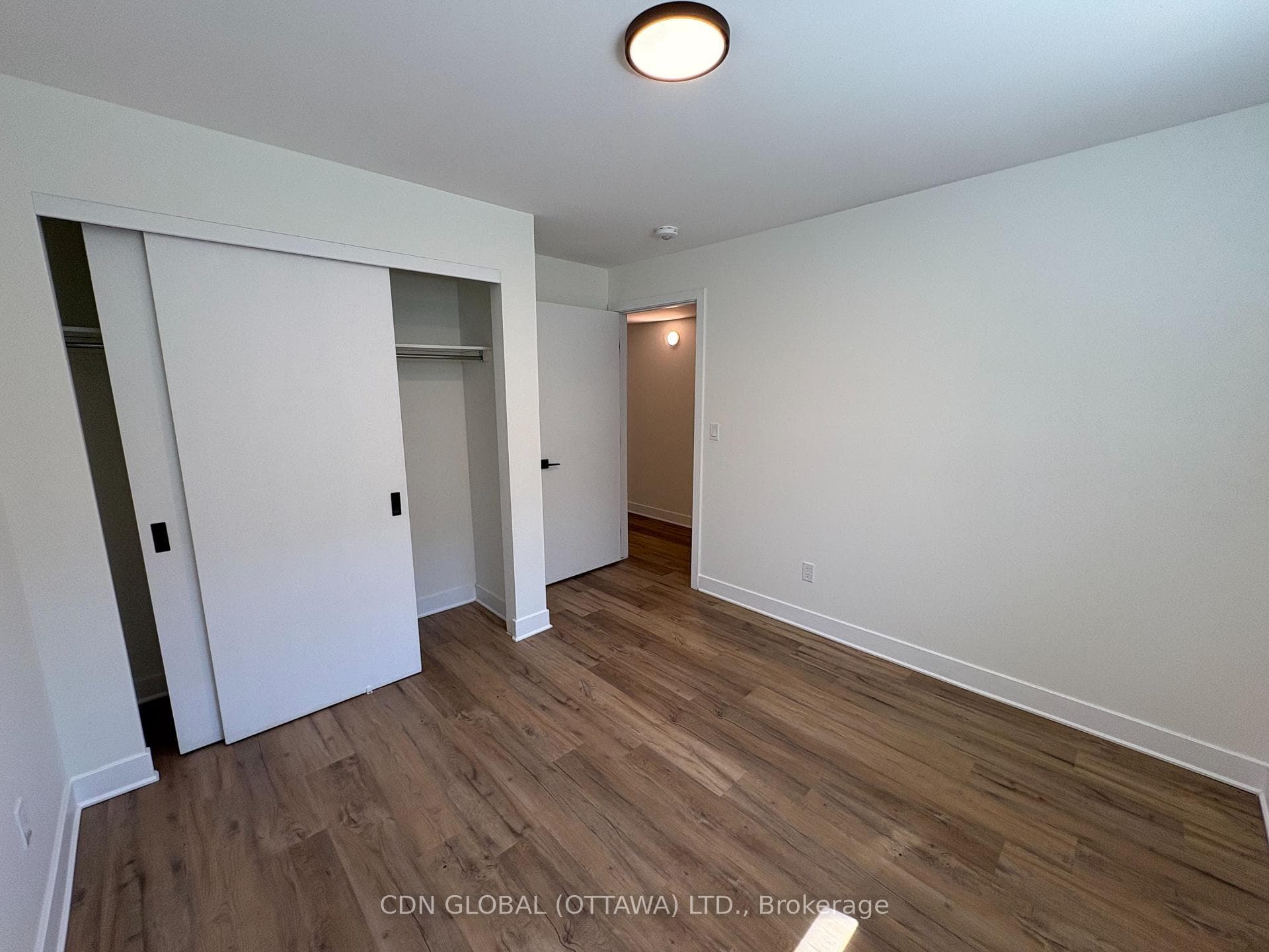 1258-1260 Marenger Street photo 20