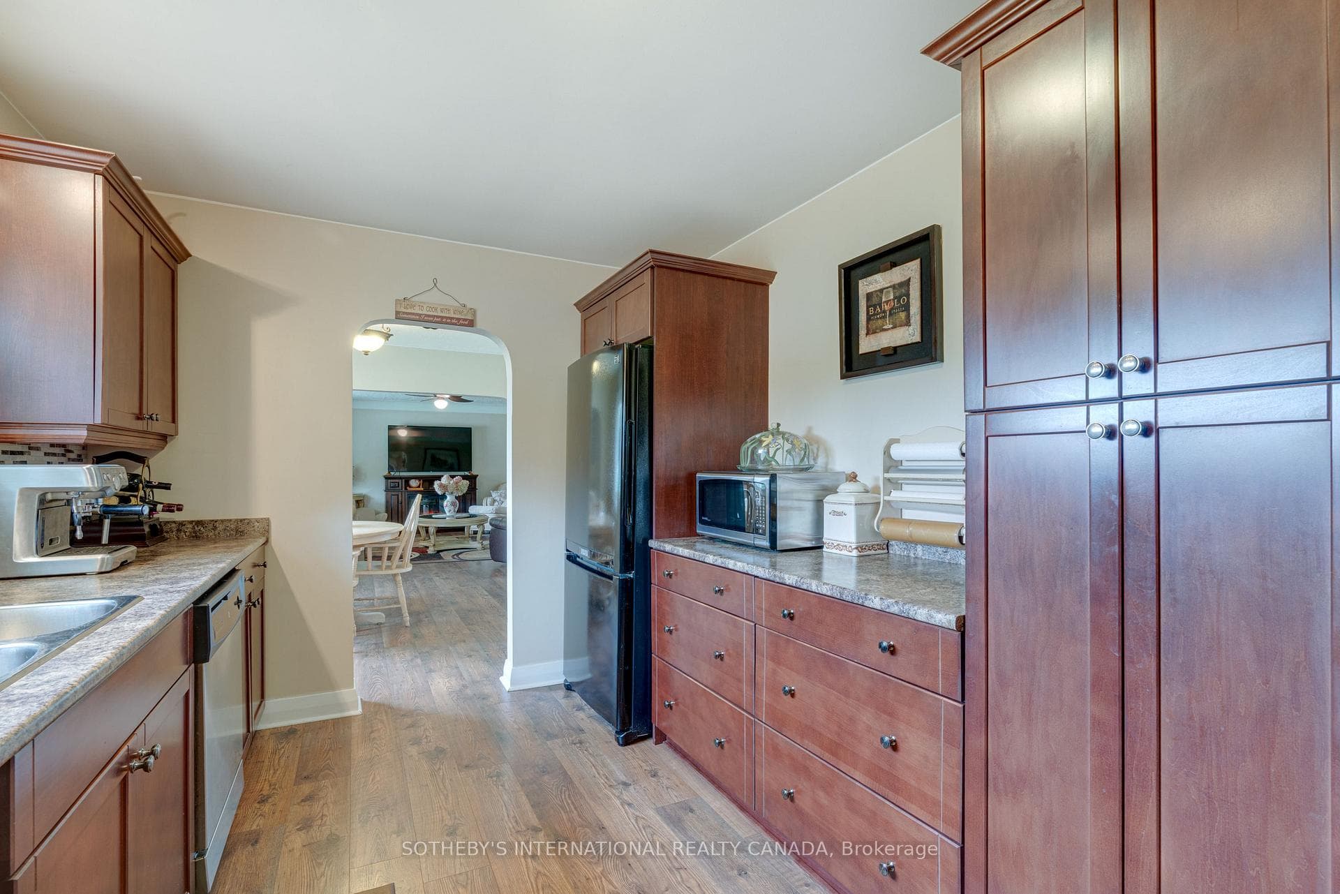 202 Hunter Road photo 9