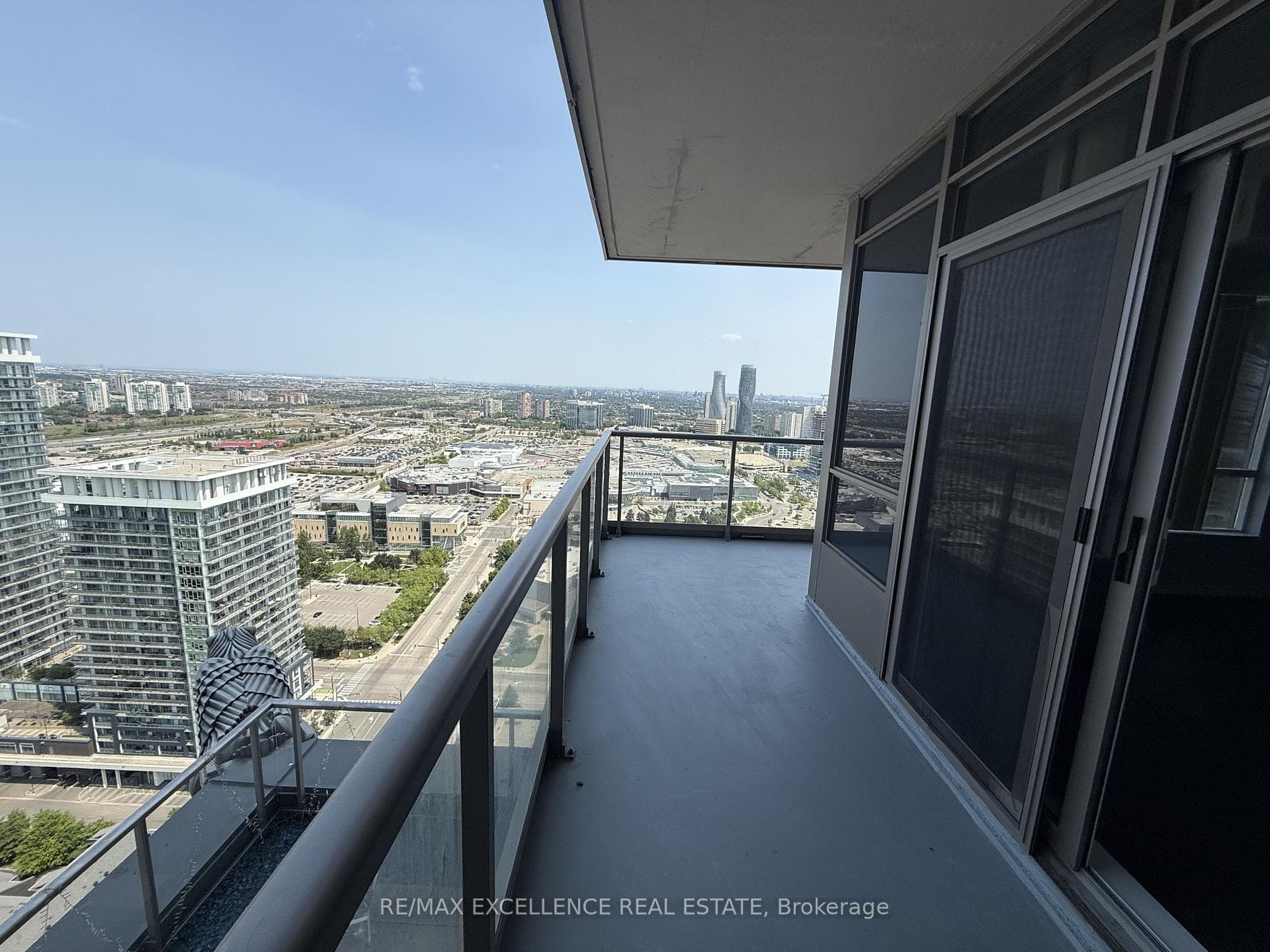 388 Prince Of Wales Drive Unit 3306 photo 17
