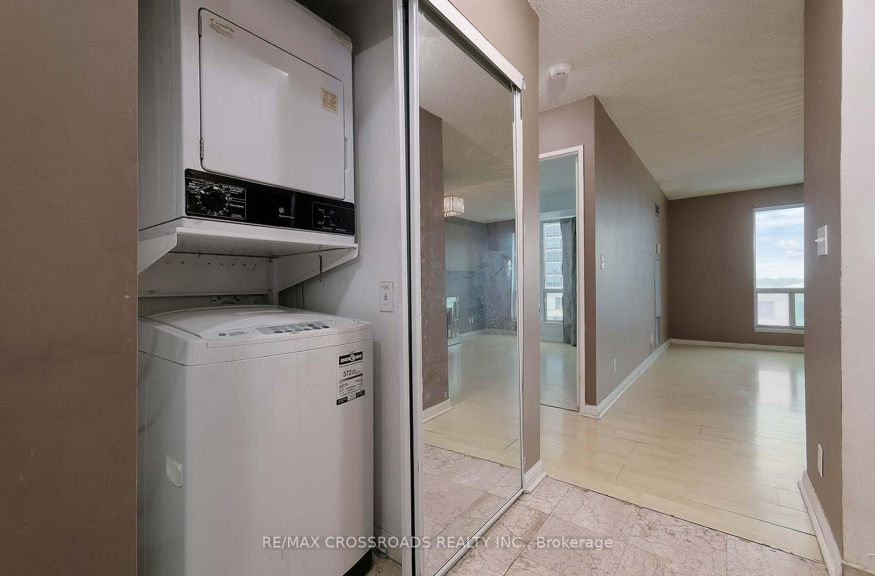 1 Lee Centre Drive Unit 612 photo 23
