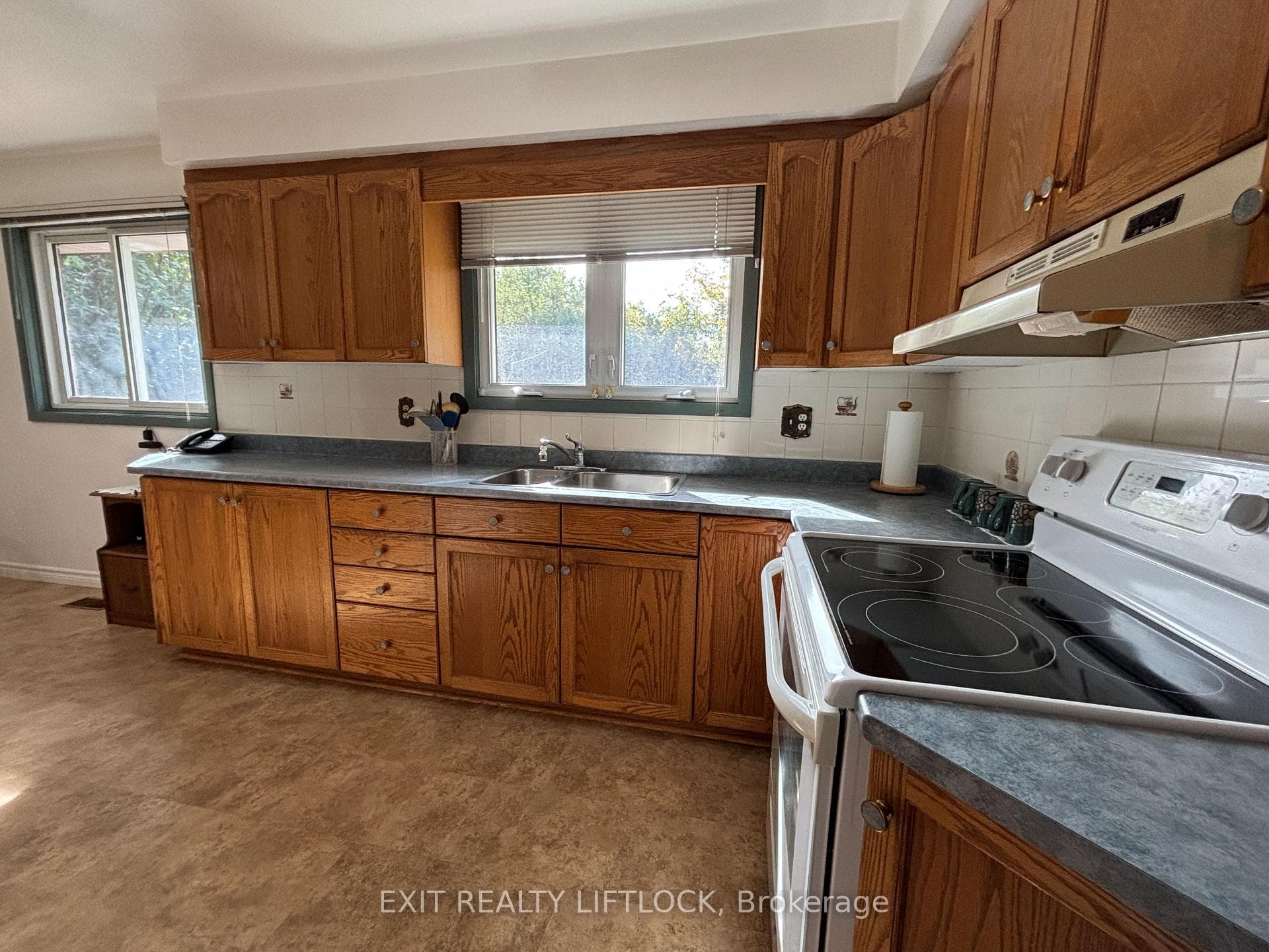1276 Beavis Boulevard photo 13