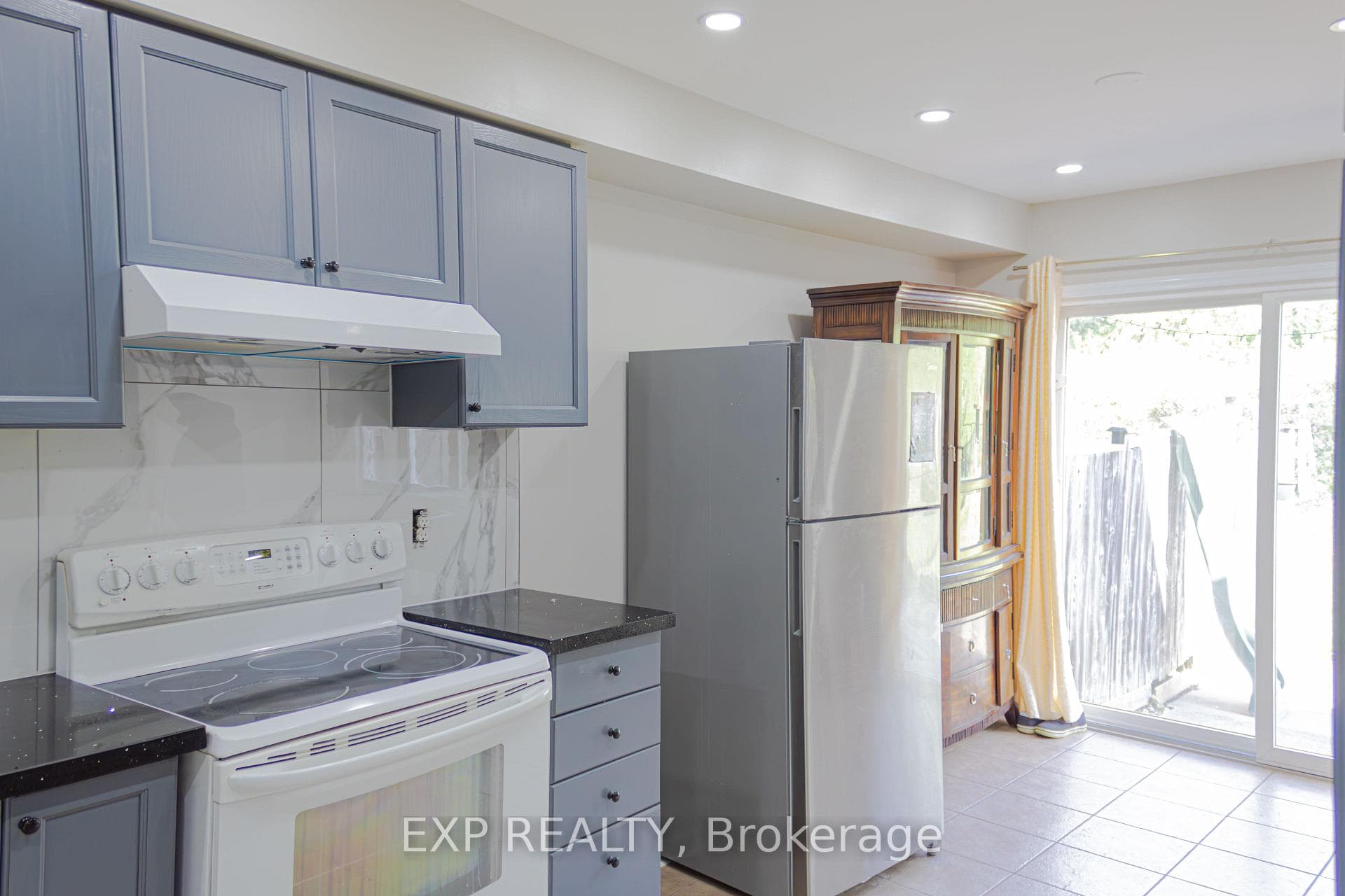 20 Curzon Crescent photo 8