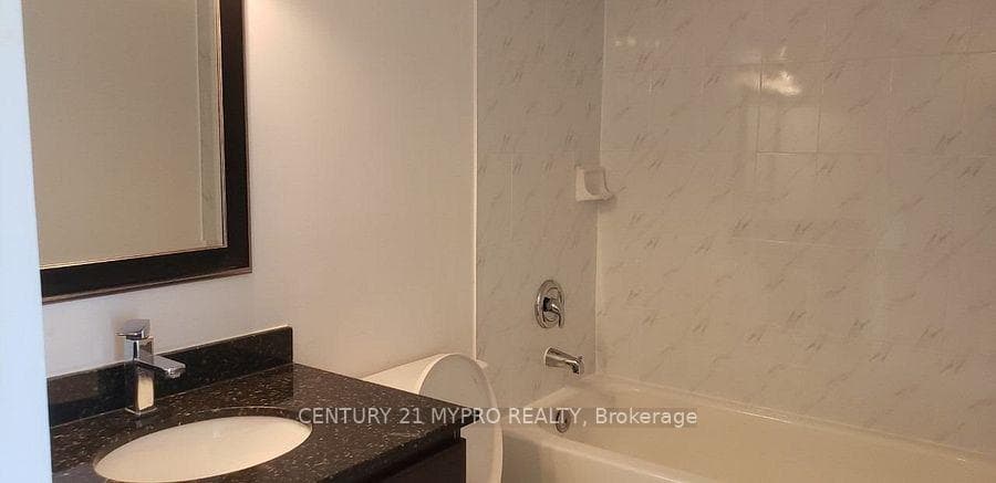 3050 Ellesmere Road Unit 915 photo 8