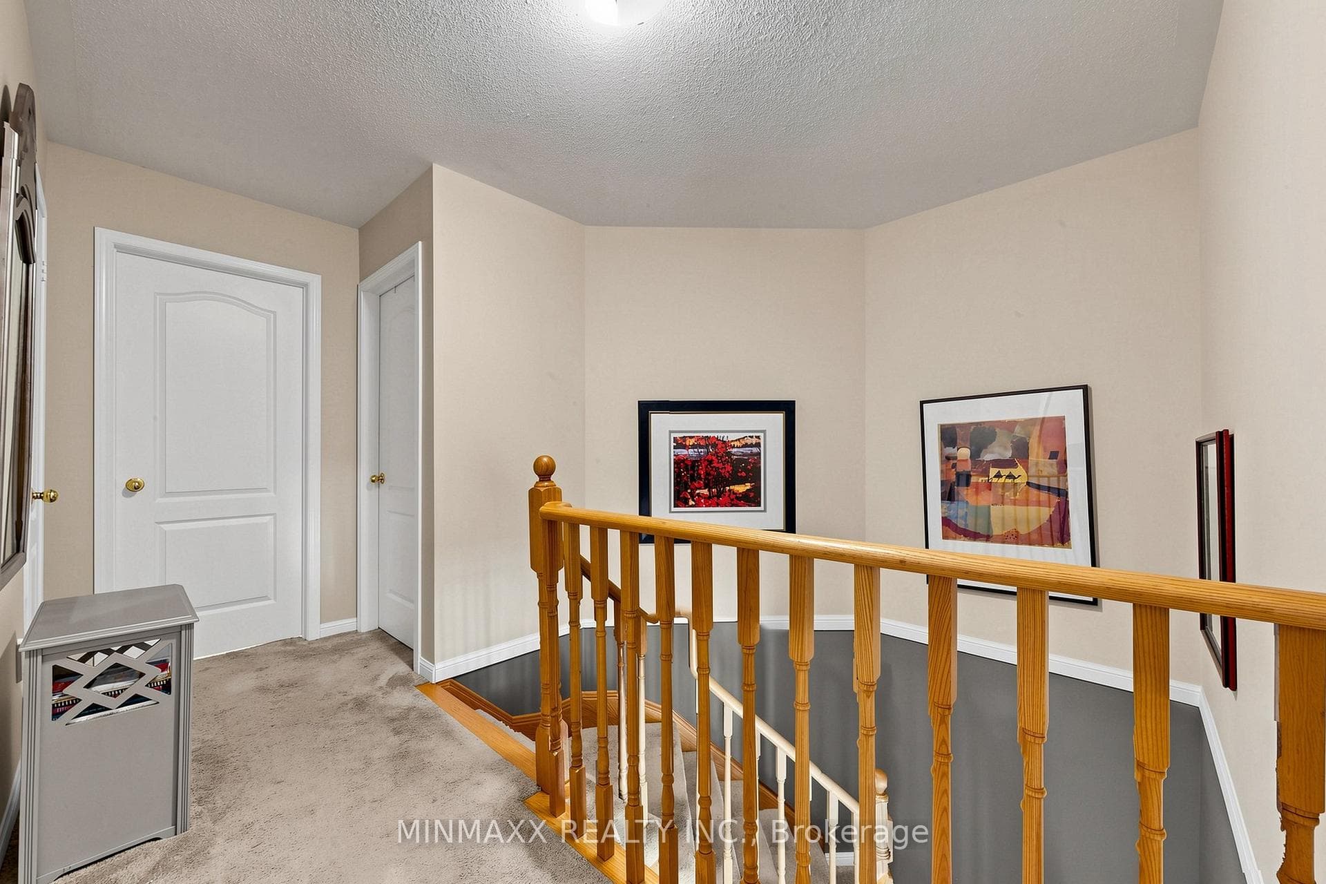 1164 CHAPMAN Crescent photo 17