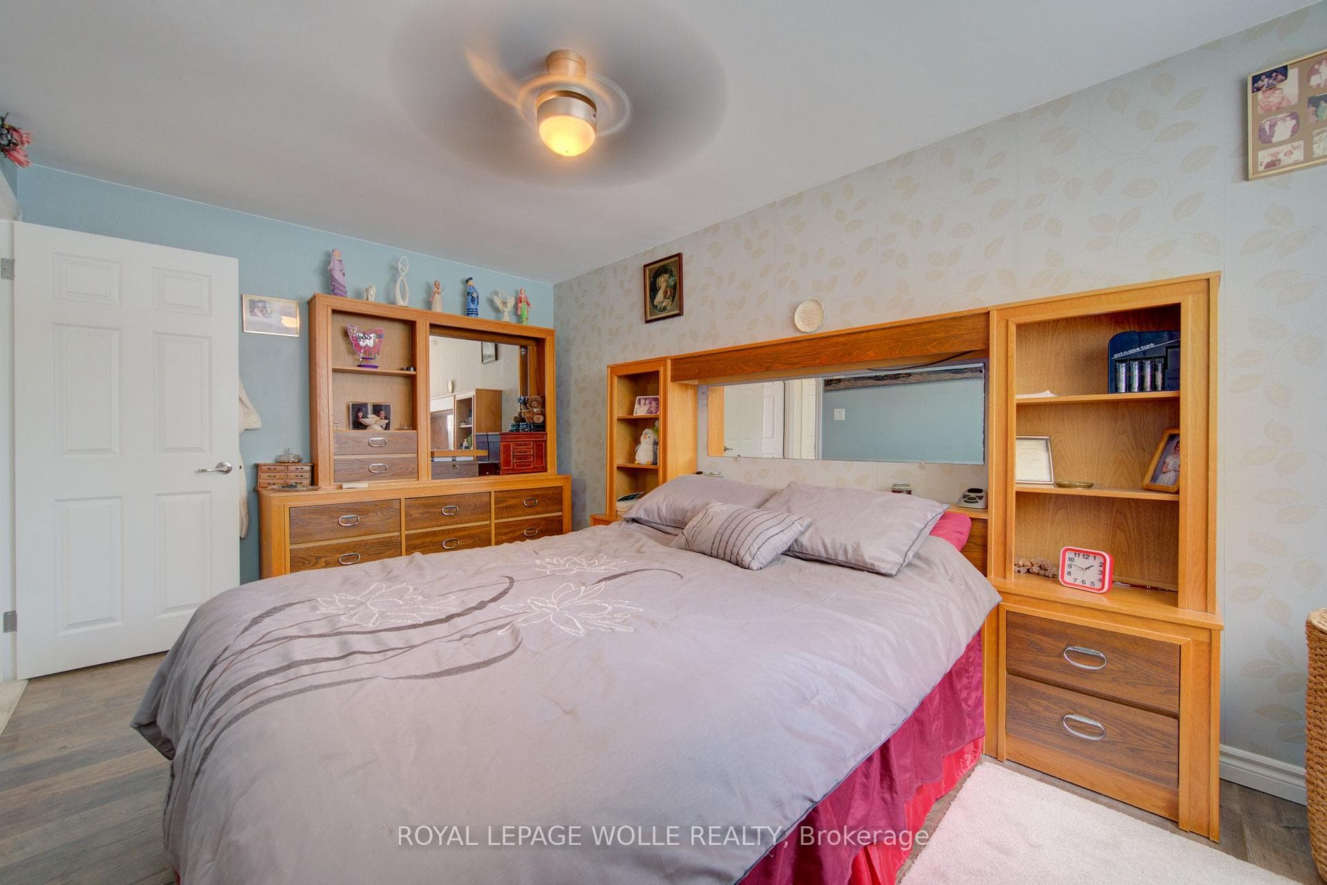 99 Highman Avenue photo 13