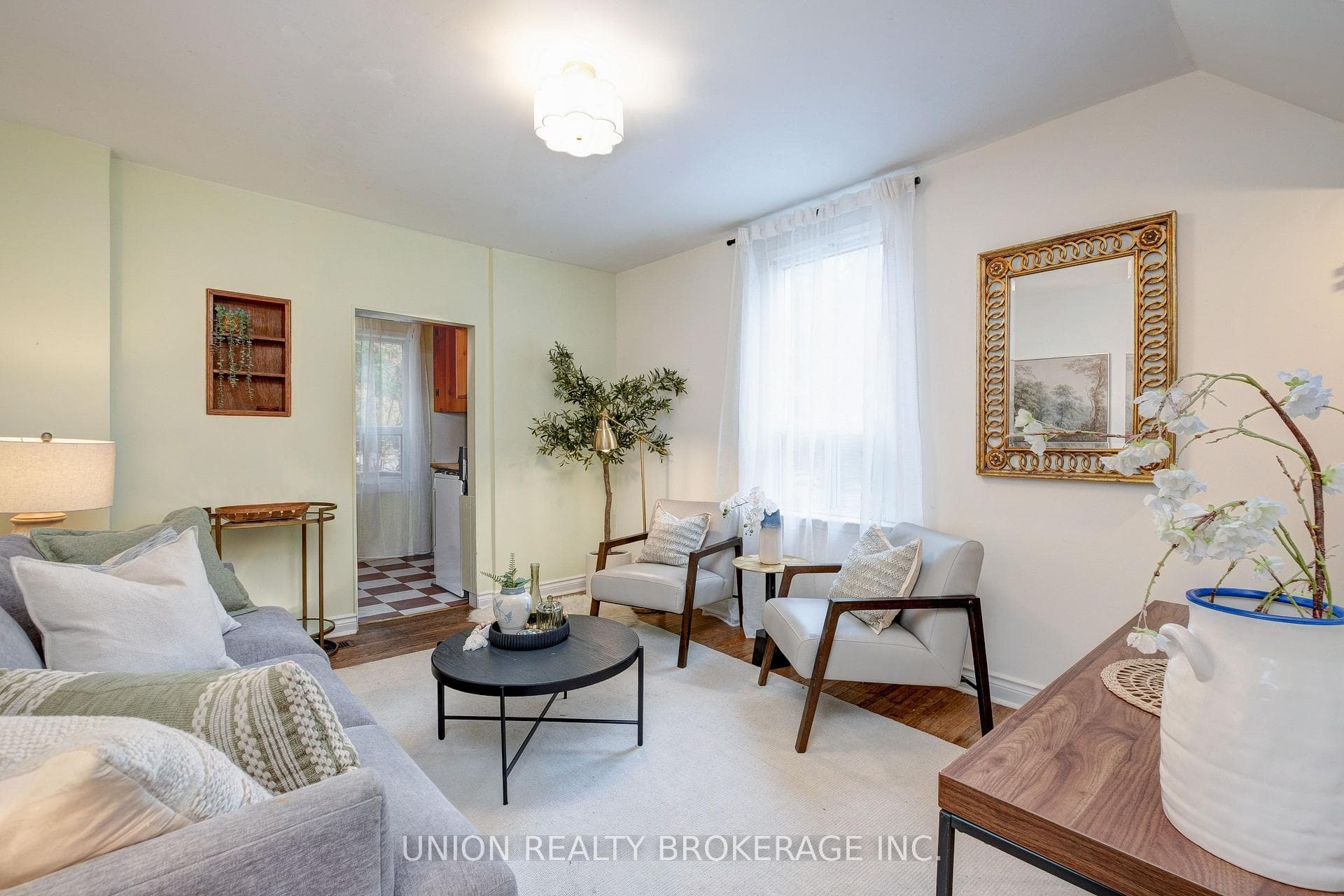 Living/Dining Room