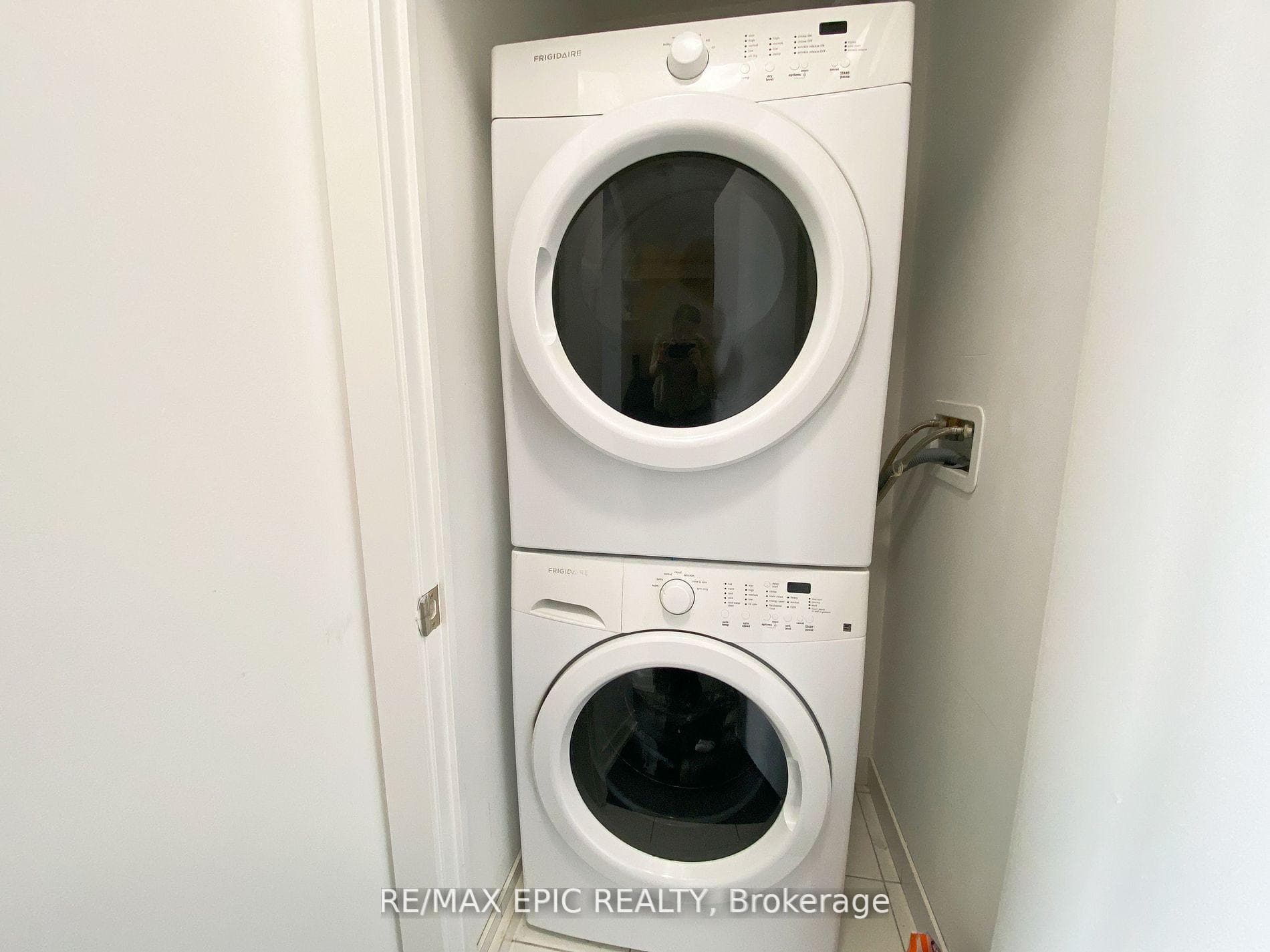 9471 Yonge Street Unit 1001 photo 10