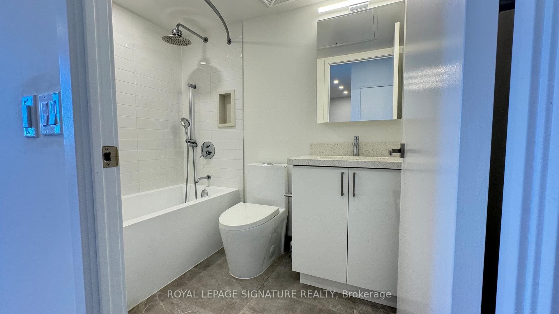 30 Tretti Way Unit 1011 photo 10