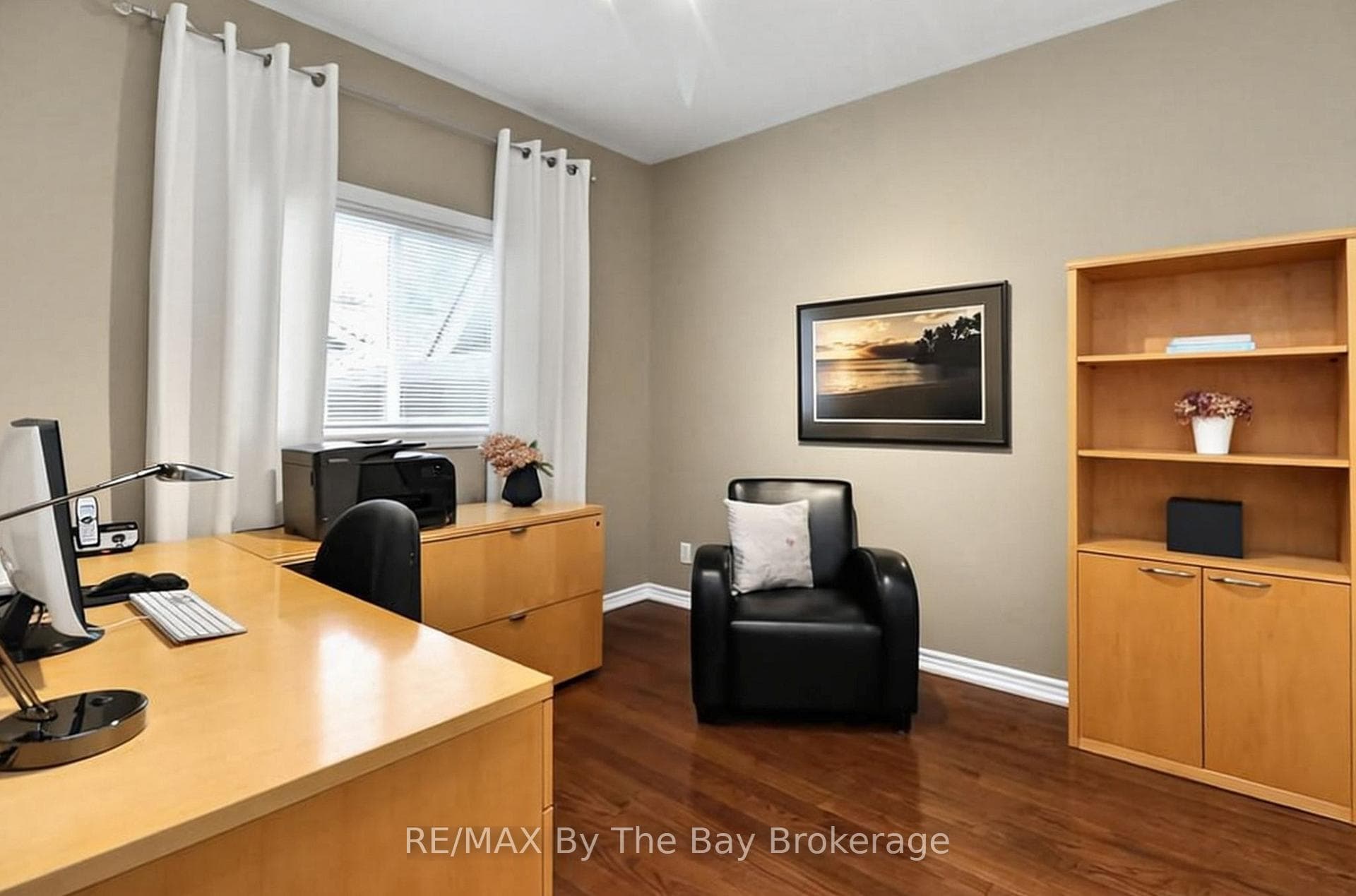 7 Downer Crescent photo 30