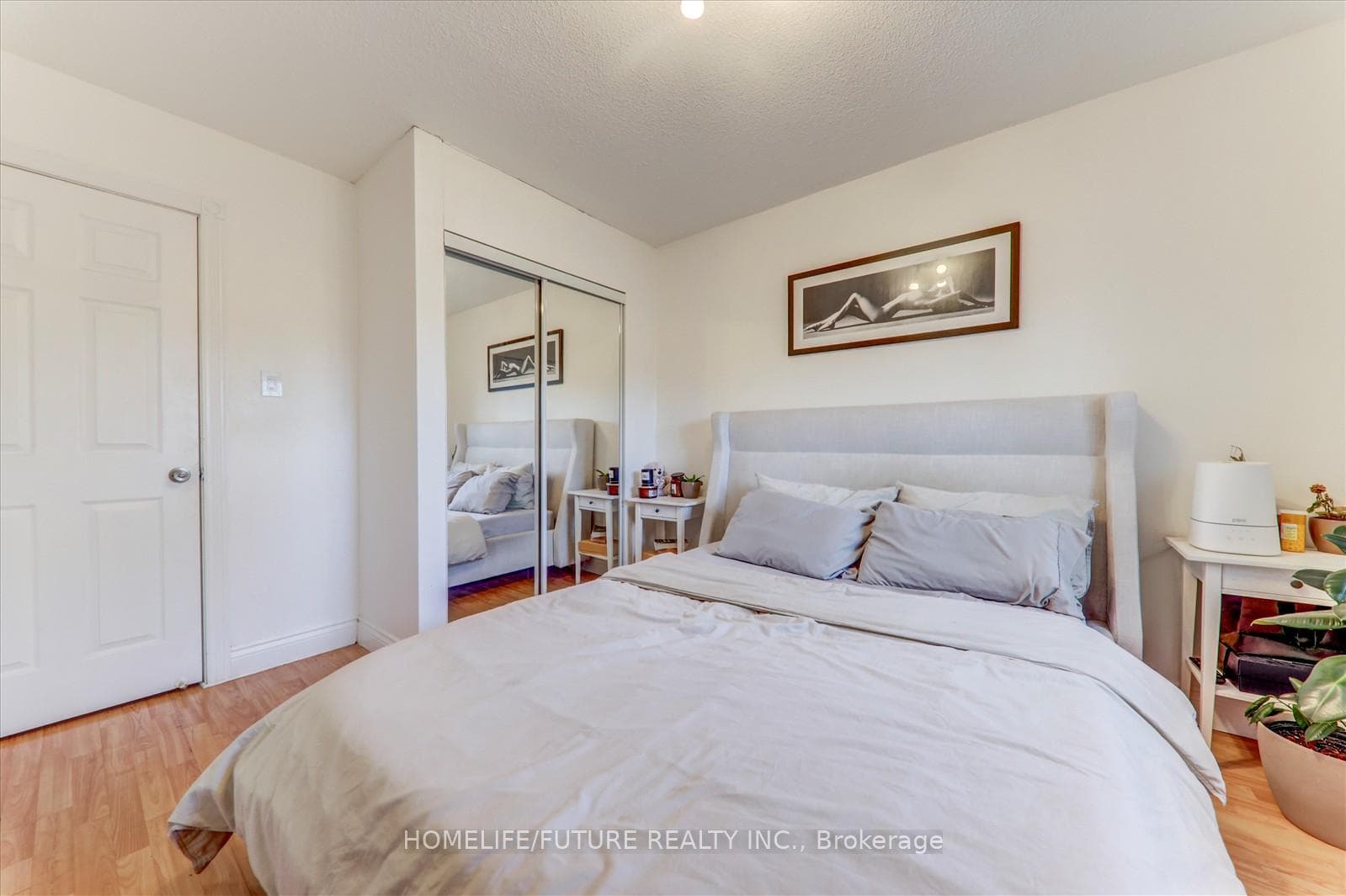 290 Braymore Boulevard photo 25