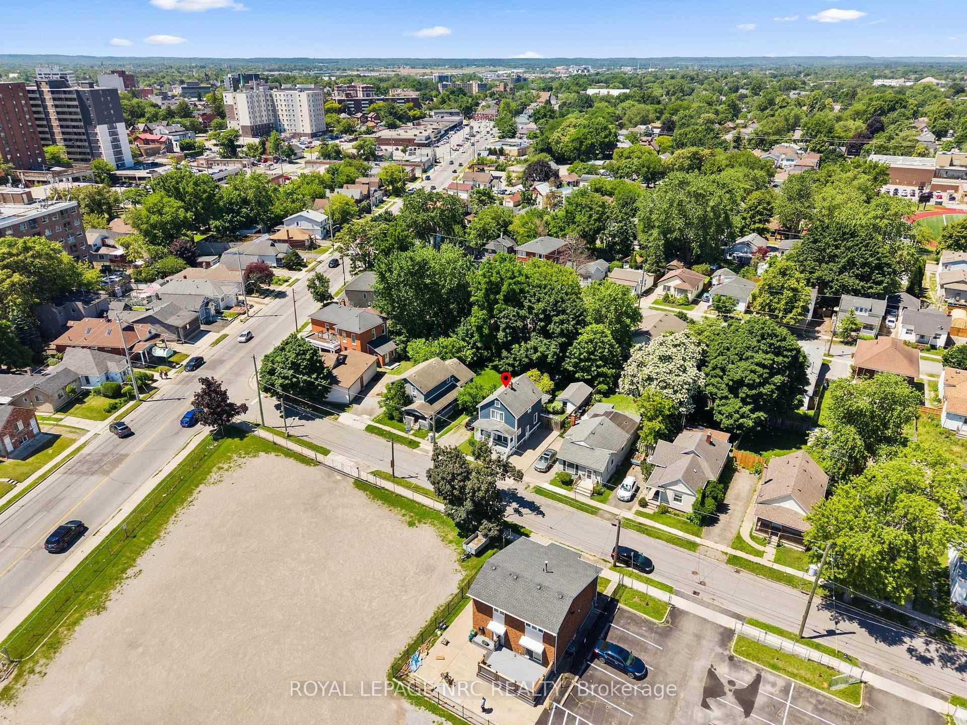 5 Greenlaw Place photo 41