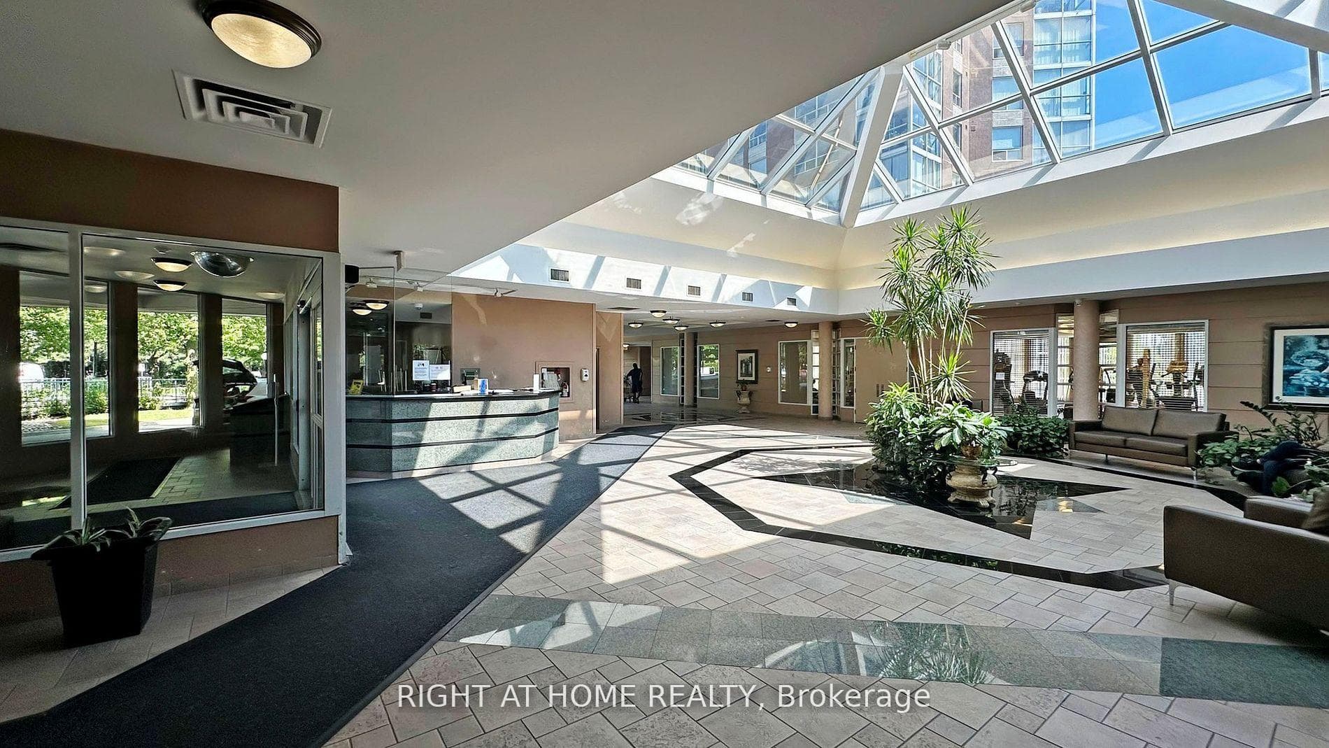 1609-7 Concorde Place Lobby