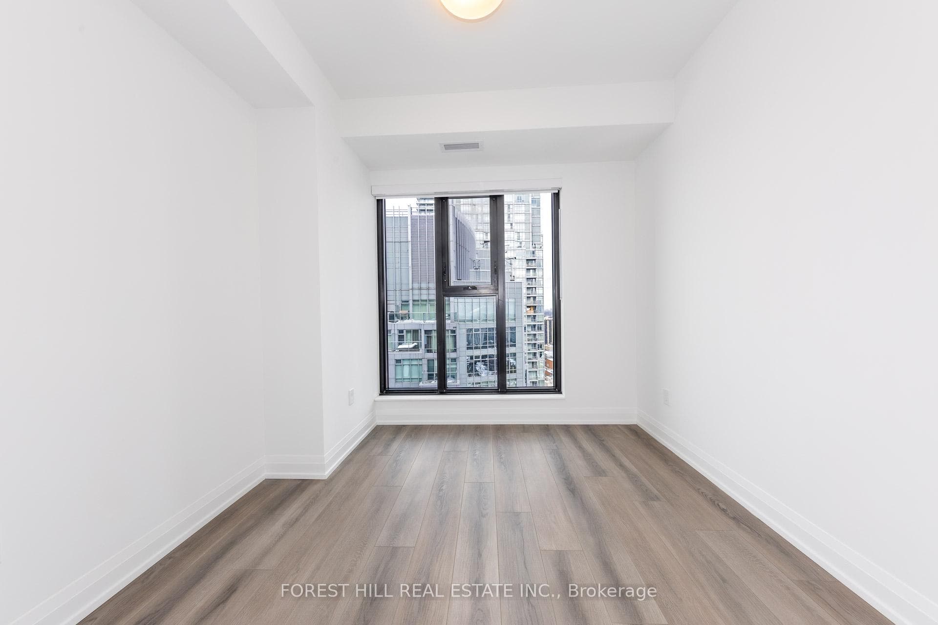 20 Soudan Avenue Unit 3511 photo 16