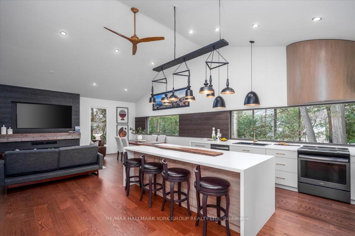 500 Mapleview Drive photo 5