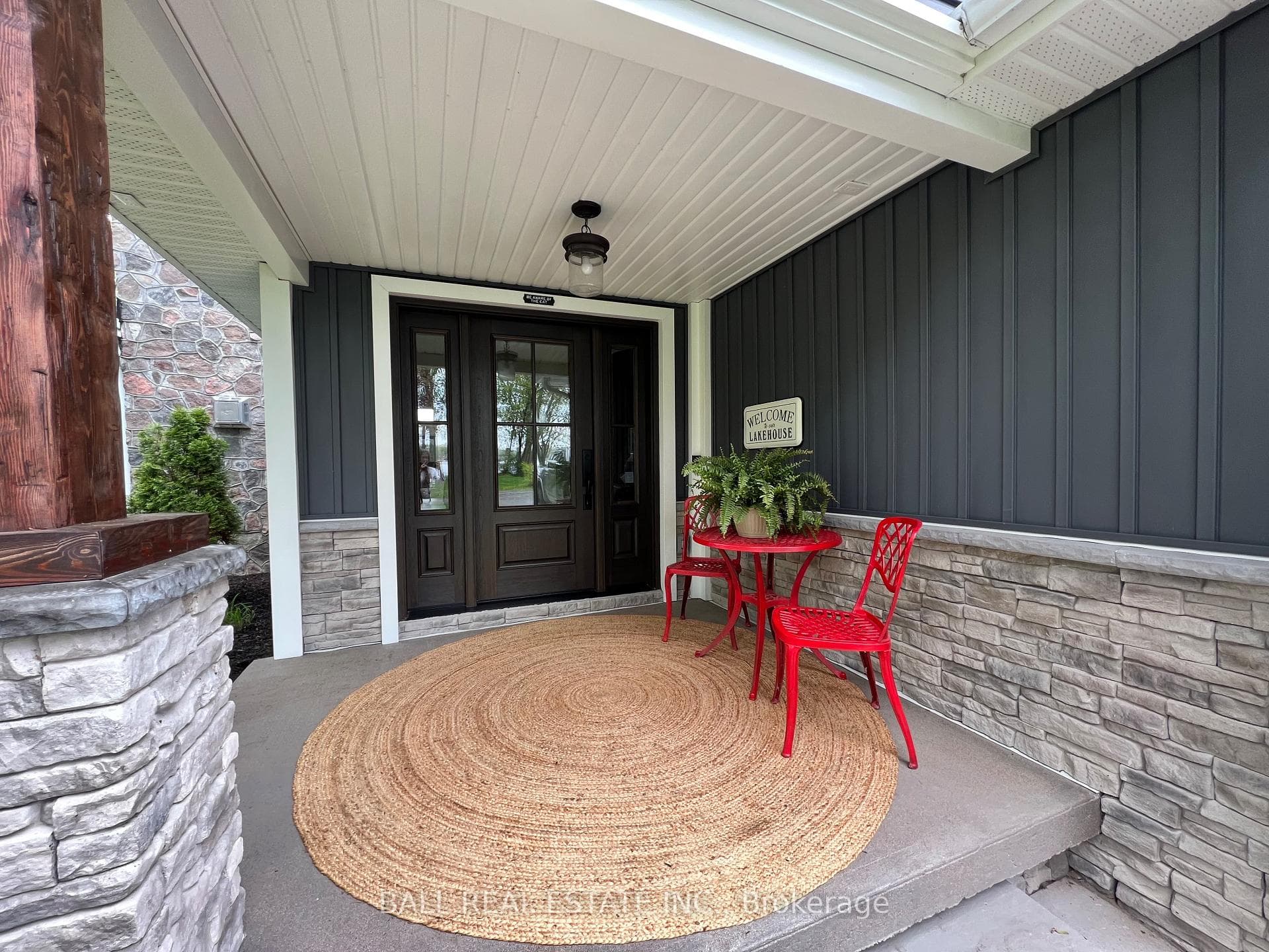 7 Edgewater Drive photo 9