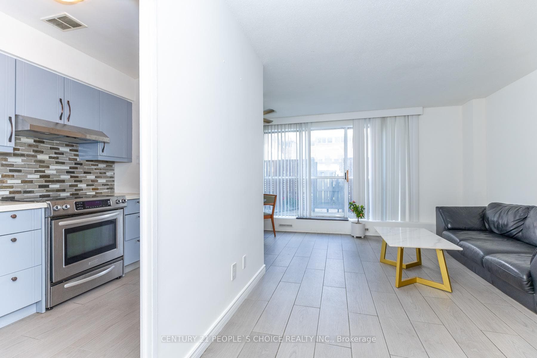 10 Eddystone Avenue Unit 106 photo 6