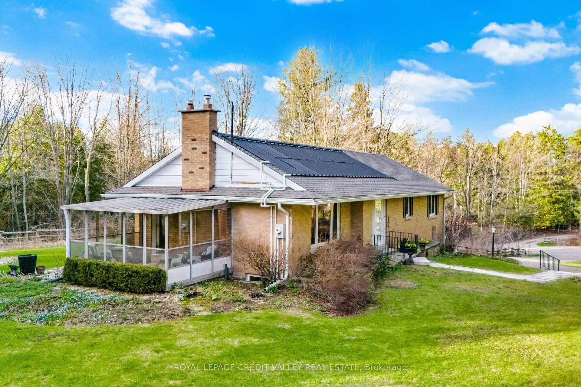 17888 Innis Lake Road photo 4