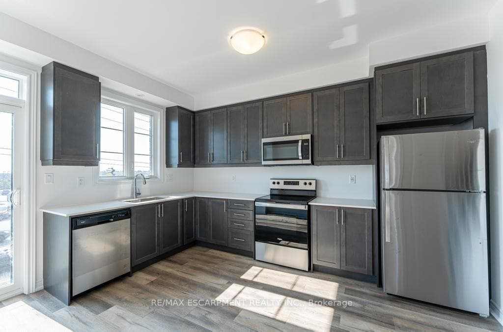 120 Court Drive Unit 29 photo 11