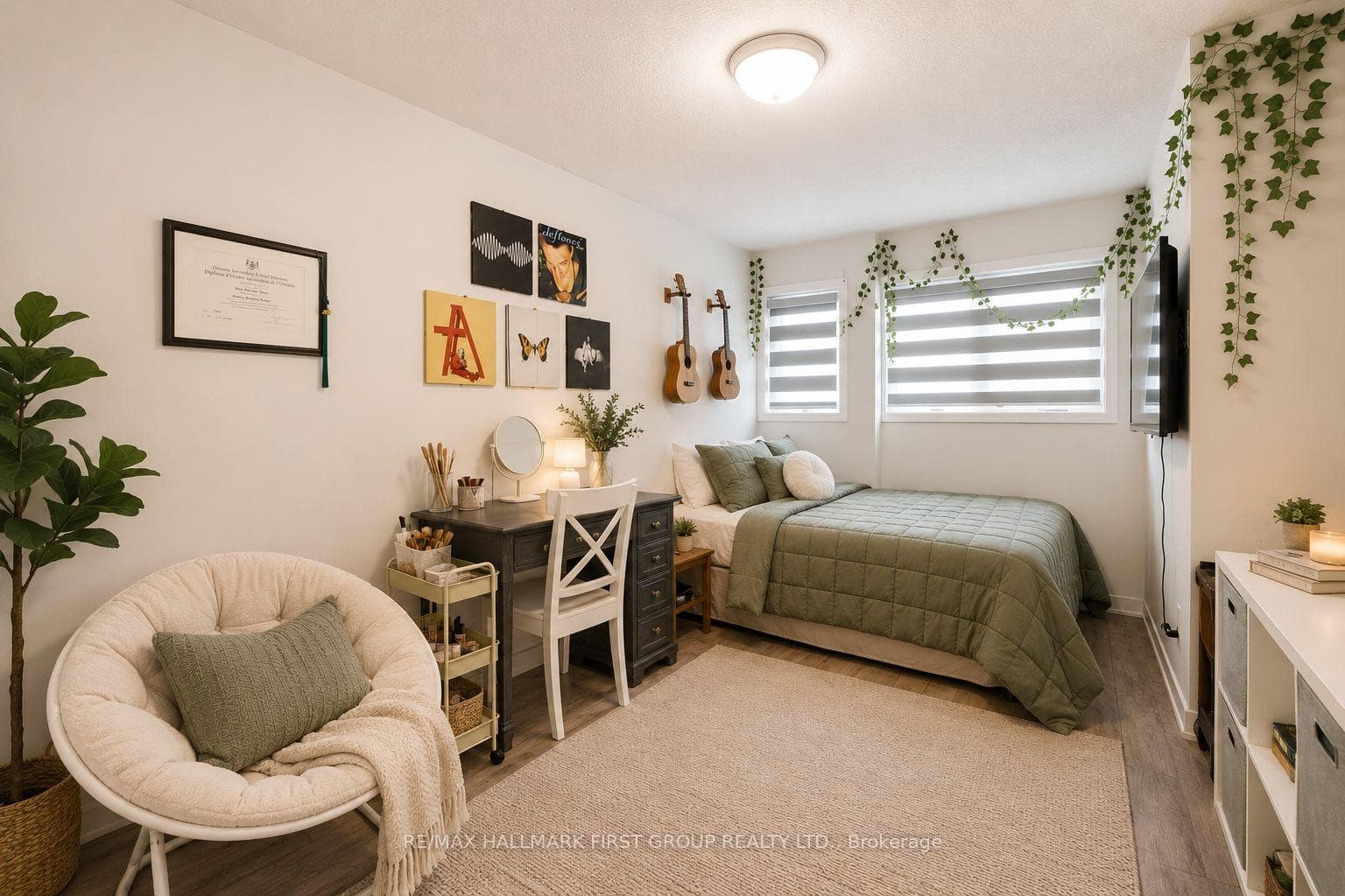 142 Vanier Street photo 21