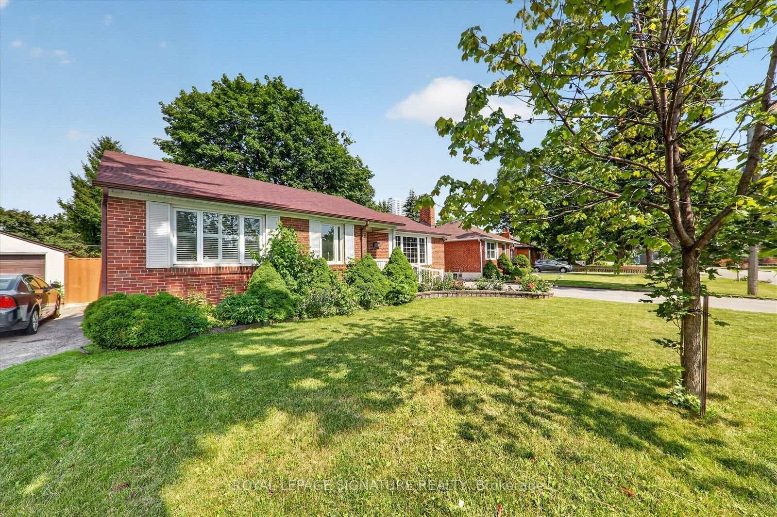 9 Lejune Road photo 4
