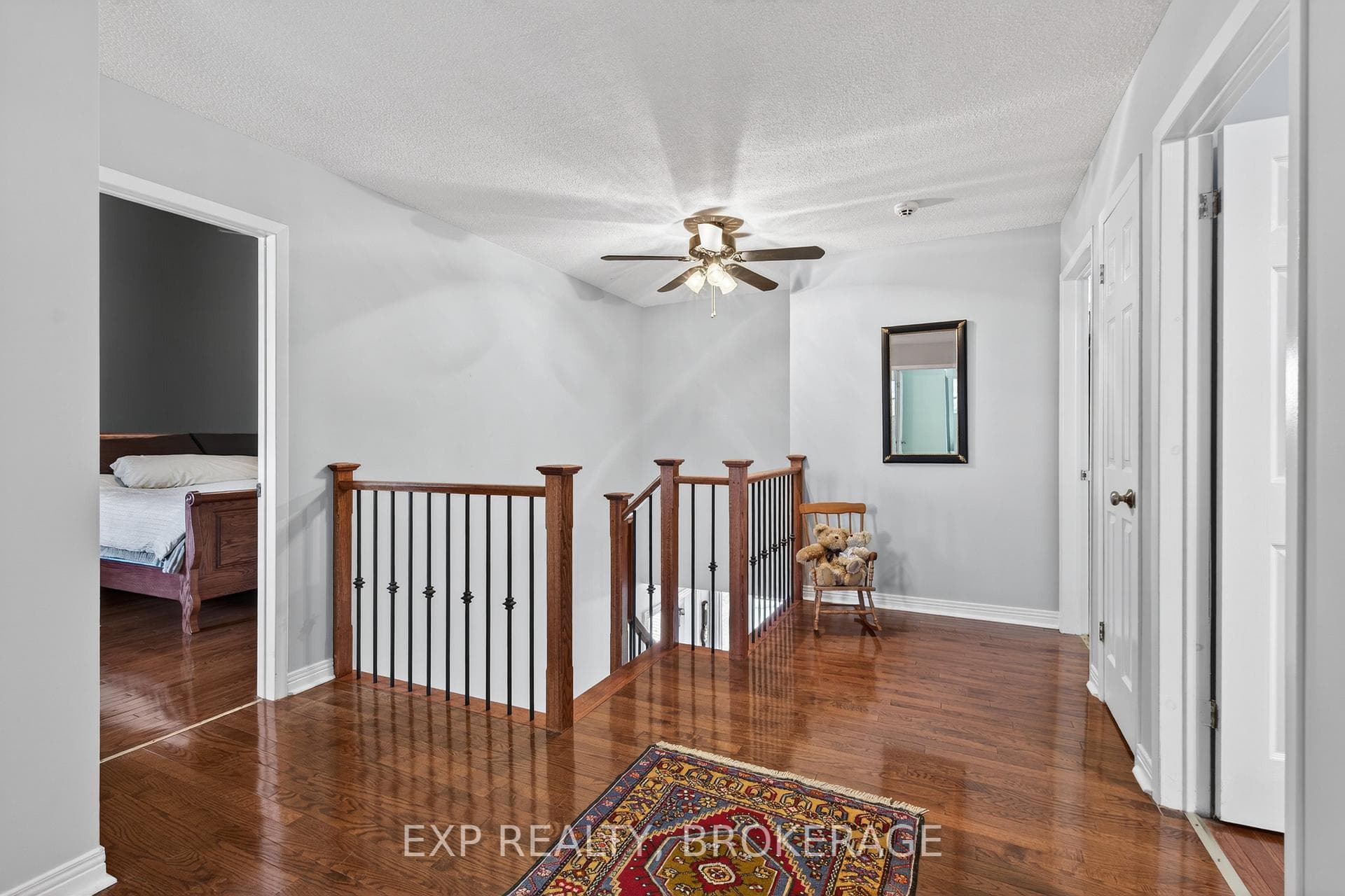 578 SYCAMORE Street photo 19
