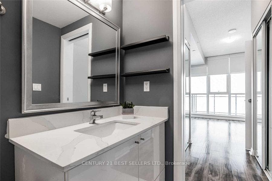 75 Eglinton Avenue Unit 2205 photo 23