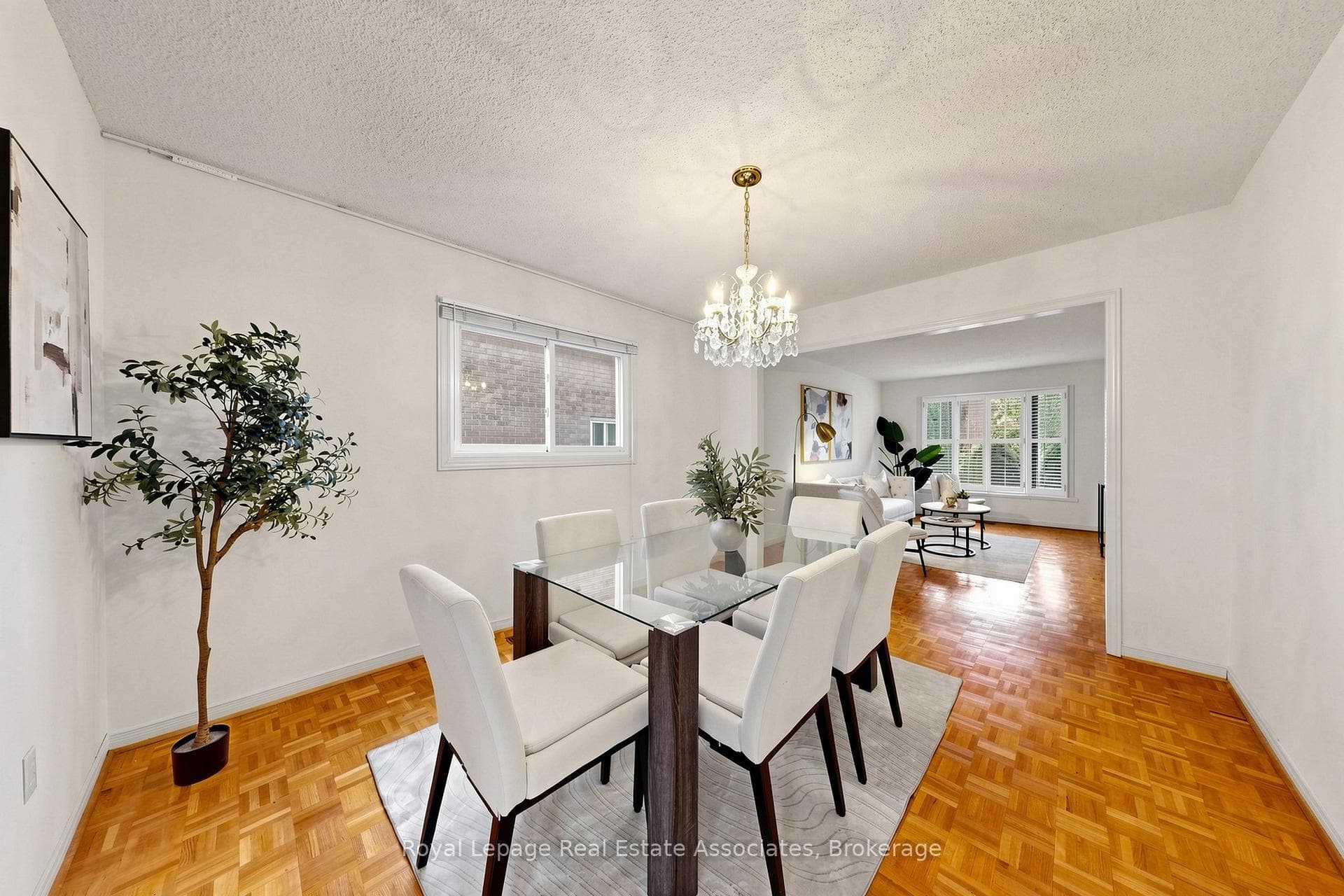 9 Kingsplate Crescent photo 9