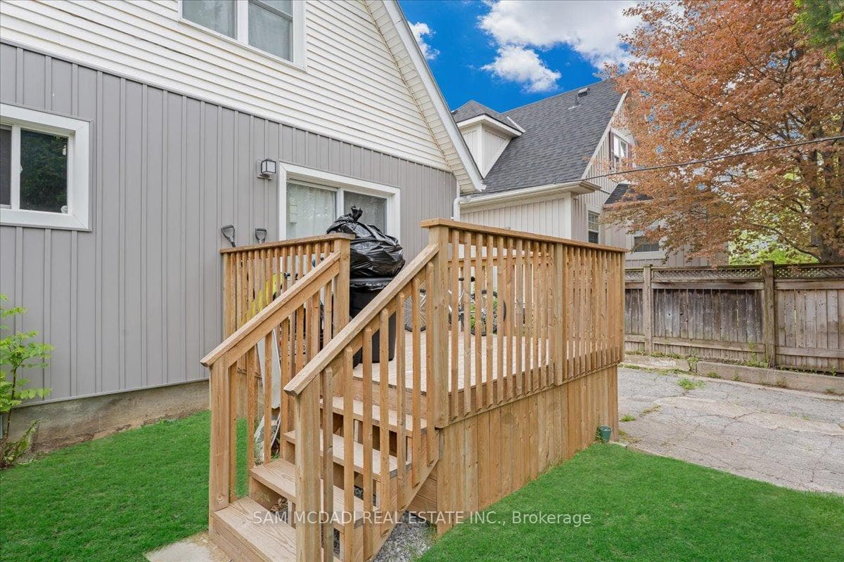 4088 Broughton Avenue photo 40