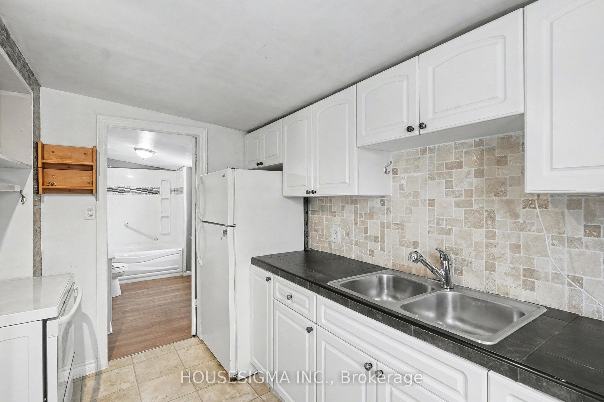 3852 Brunswick Avenue photo 11