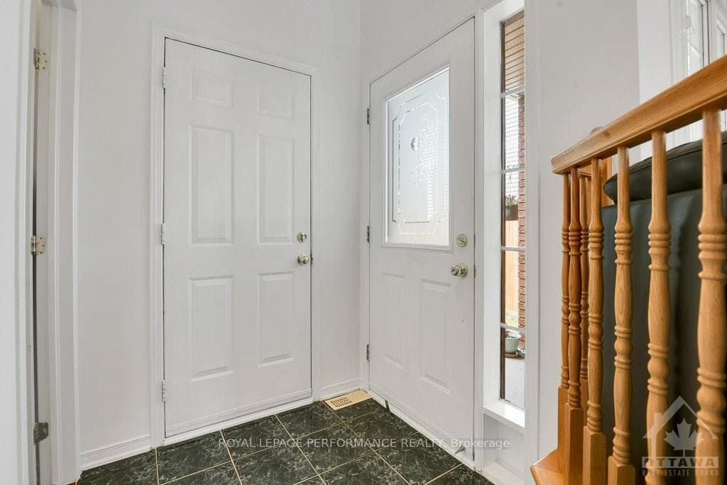 117 DUNTROON Circle photo 2