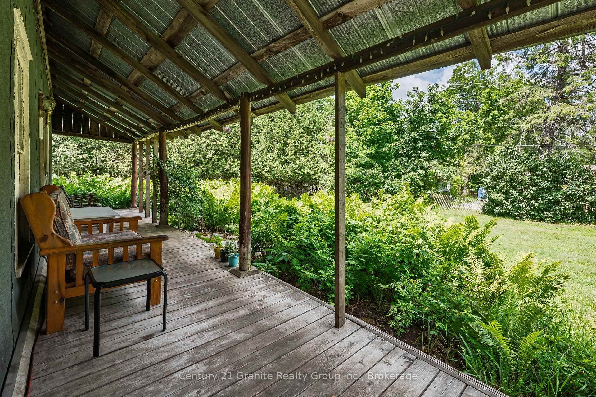 1745 Ingoldsby Road photo 3