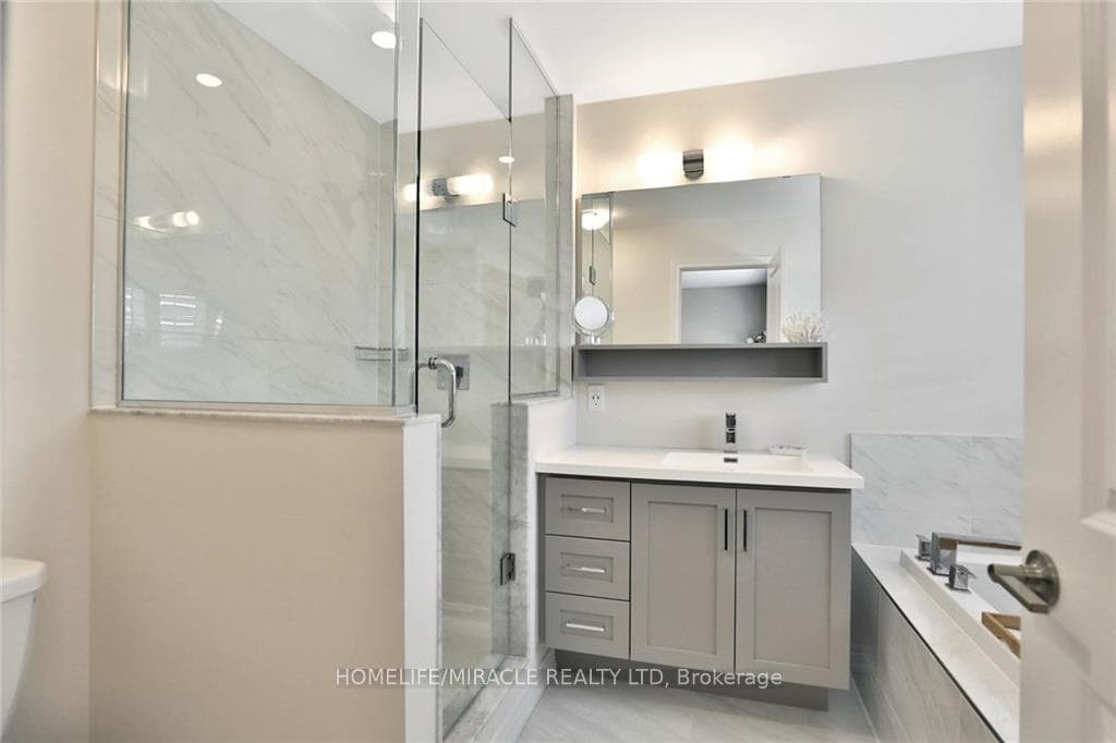 1890 Rymal Road Unit 168 photo 23