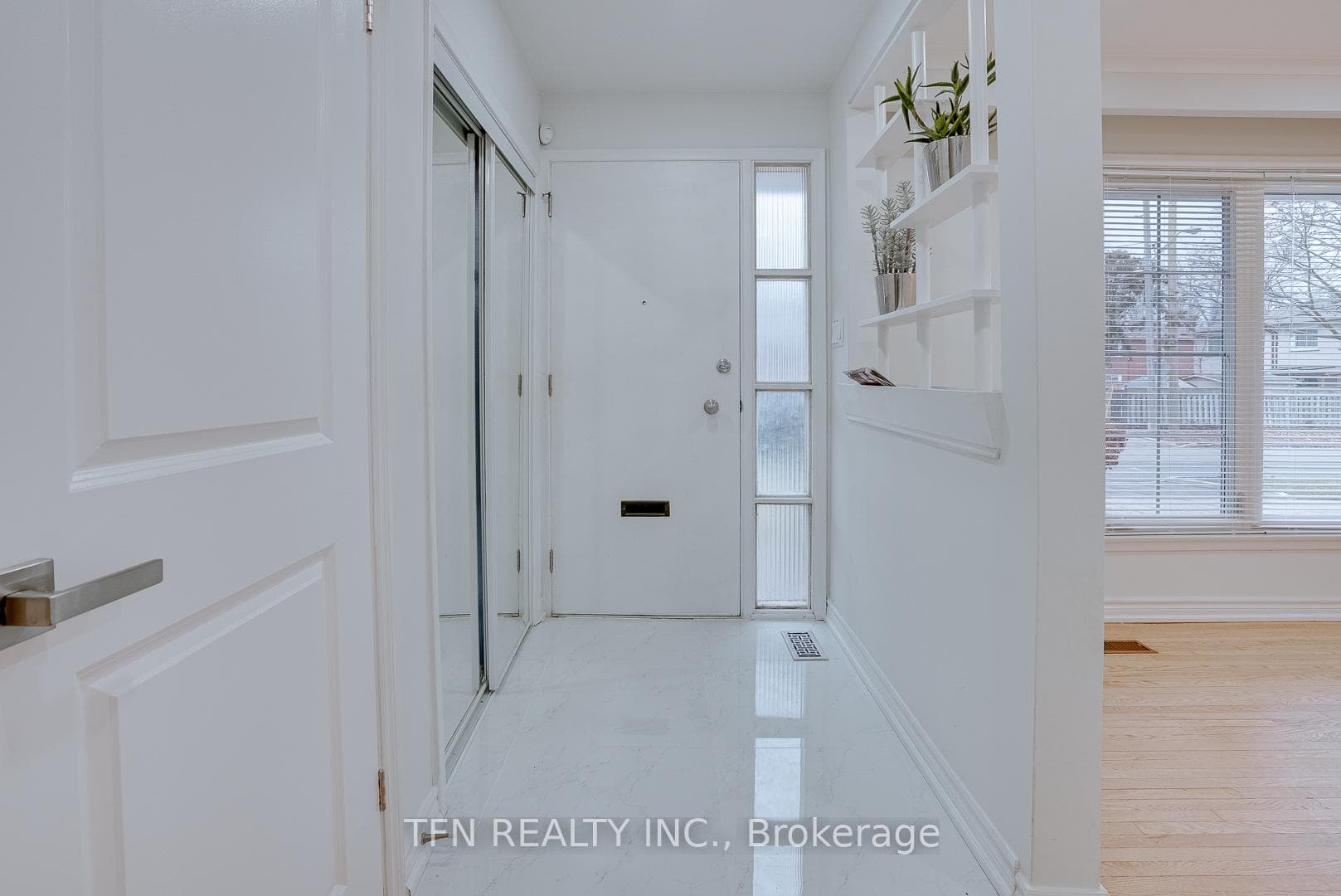 25 Karen Road Unit Upper photo 10