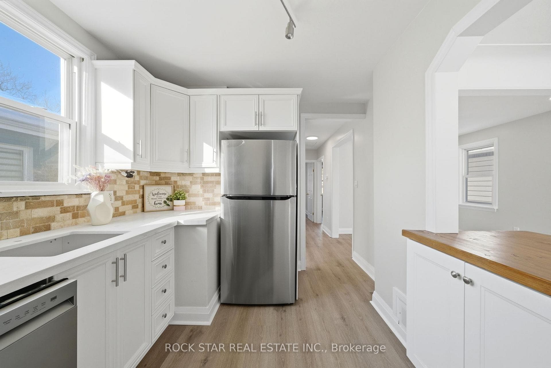 86 East 38th Street photo 11