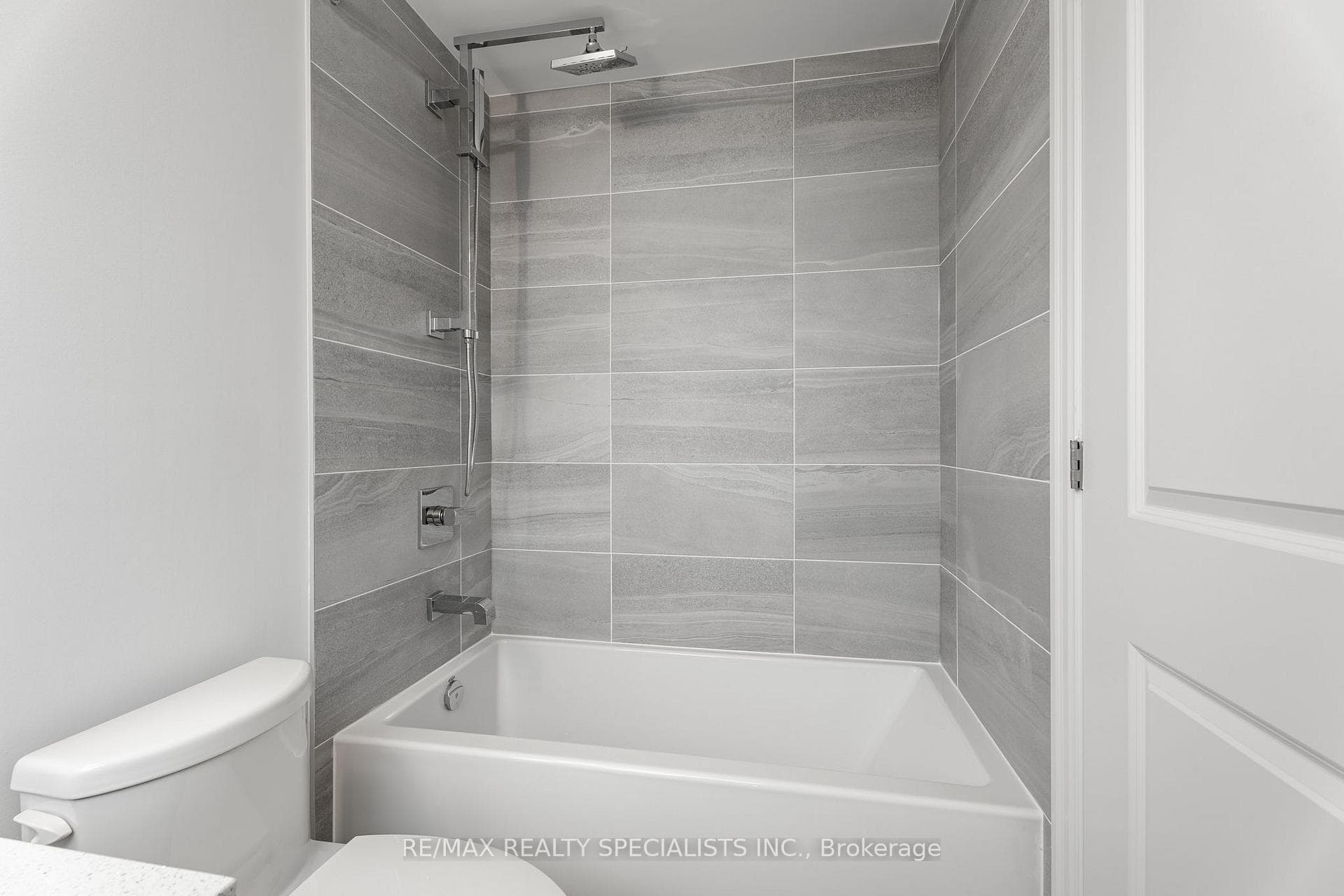 30 Elm Drive Unit 2804 photo 25