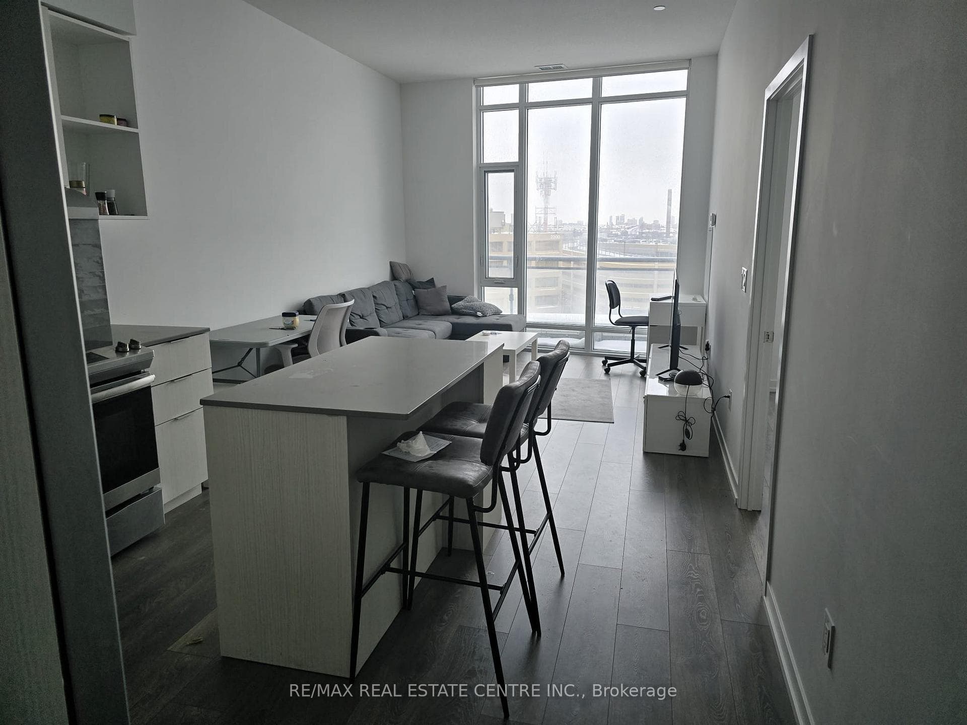 2520 Eglinton Avenue Unit 403 photo 7