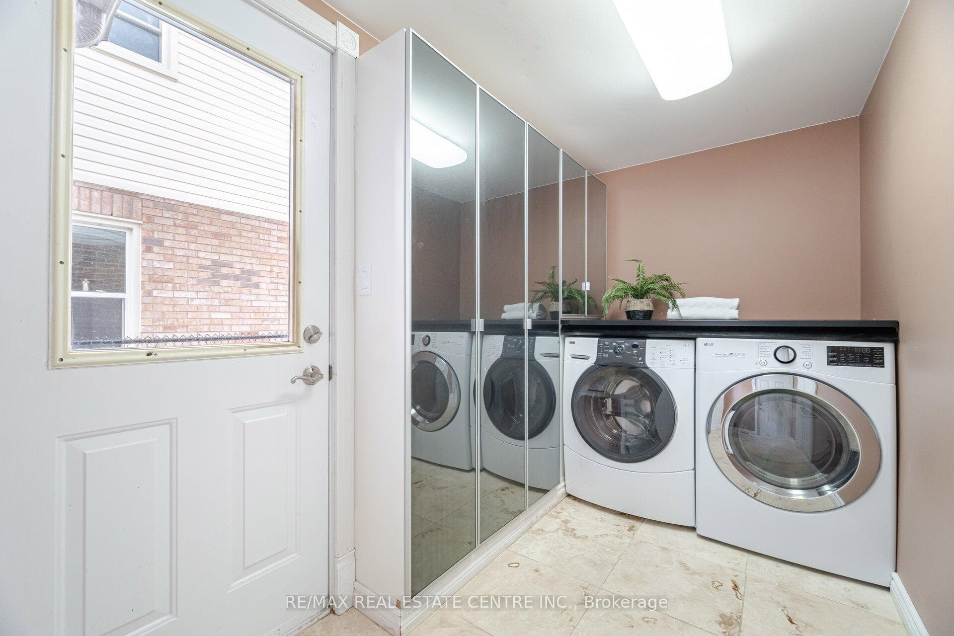 2130 Berwick Drive photo 22