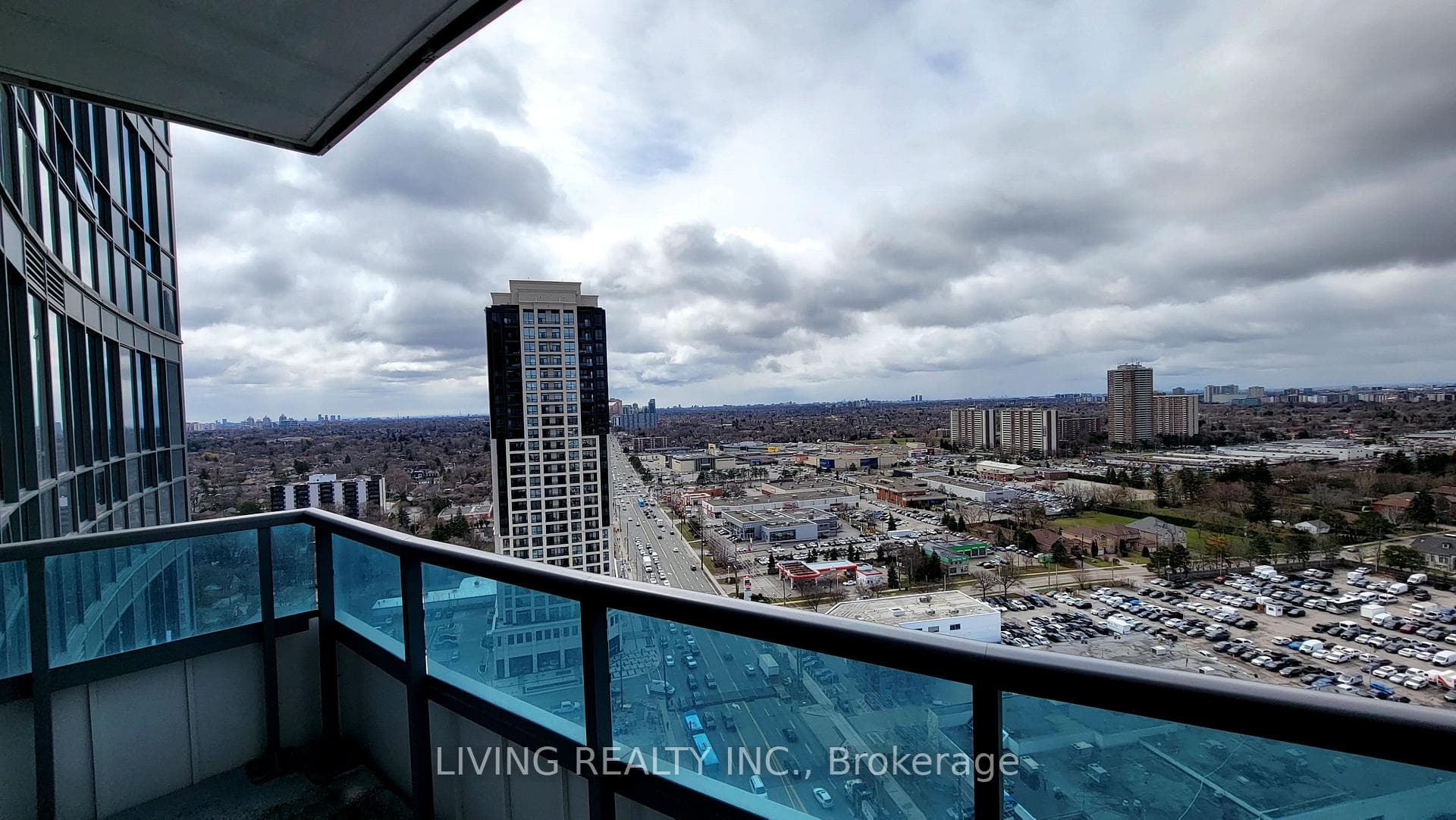 7161 Yonge Street Unit 2125 photo 11