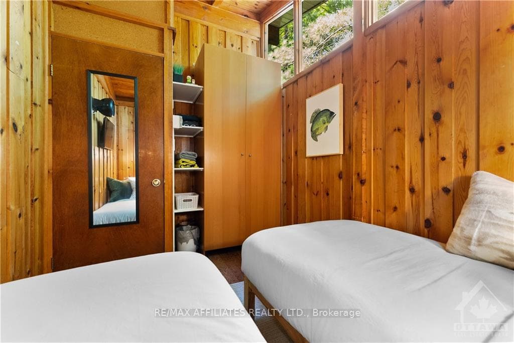 518 SLEEPY HOLLOW Road photo 19