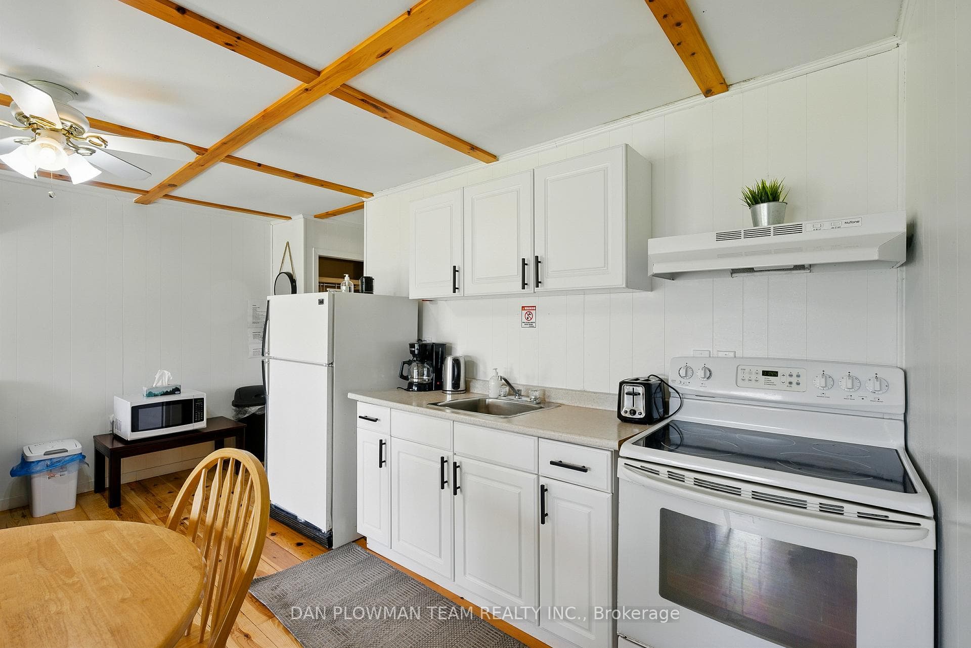 184 Chapman Drive photo 41