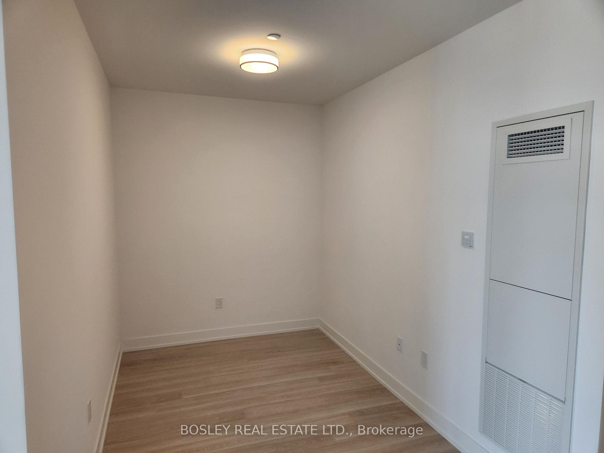 30 Inn on the Park Drive Unit 415 photo 10
