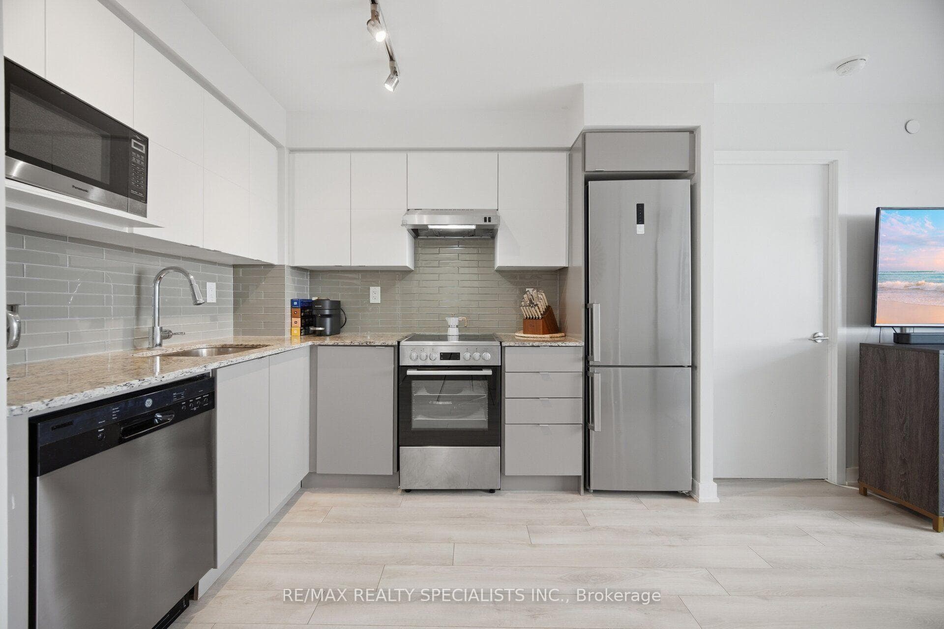160 Flemington Road Unit 1222 photo 14