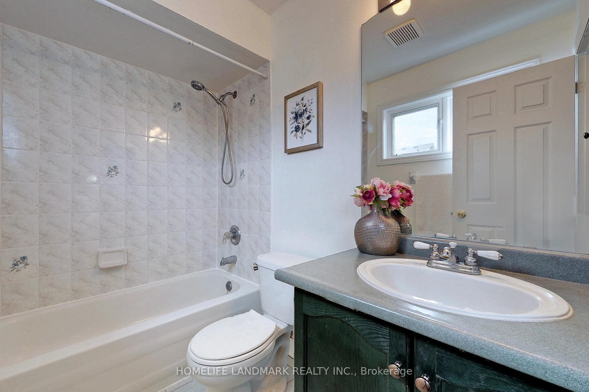 52 Steckley Street photo 42
