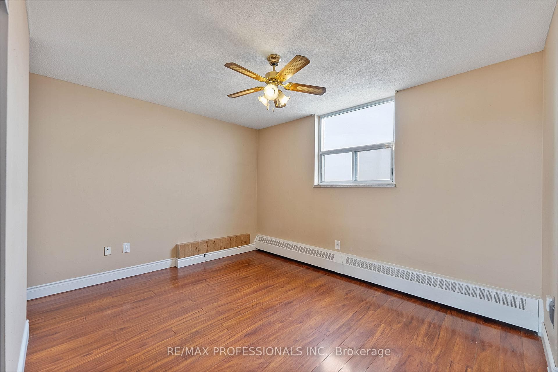 390 Dixon Road Unit 1405 photo 25